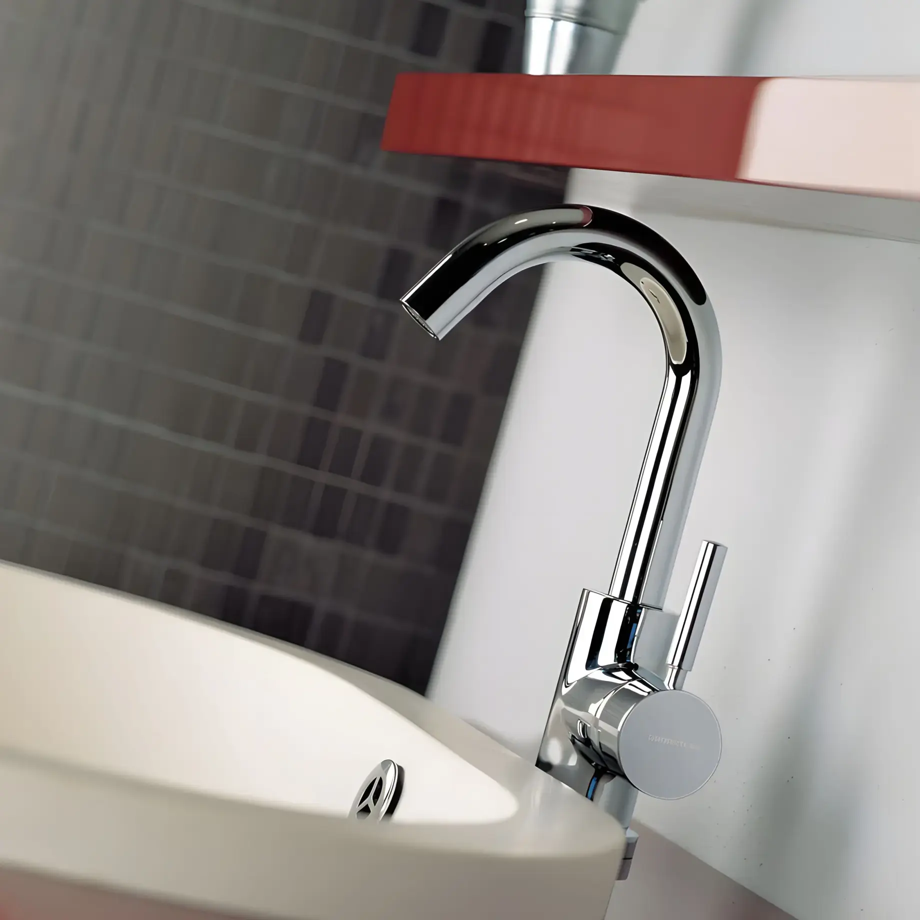 Змішувач для раковини Kobuk Bugnatese 2213SCR Chrome — бічний ракурс