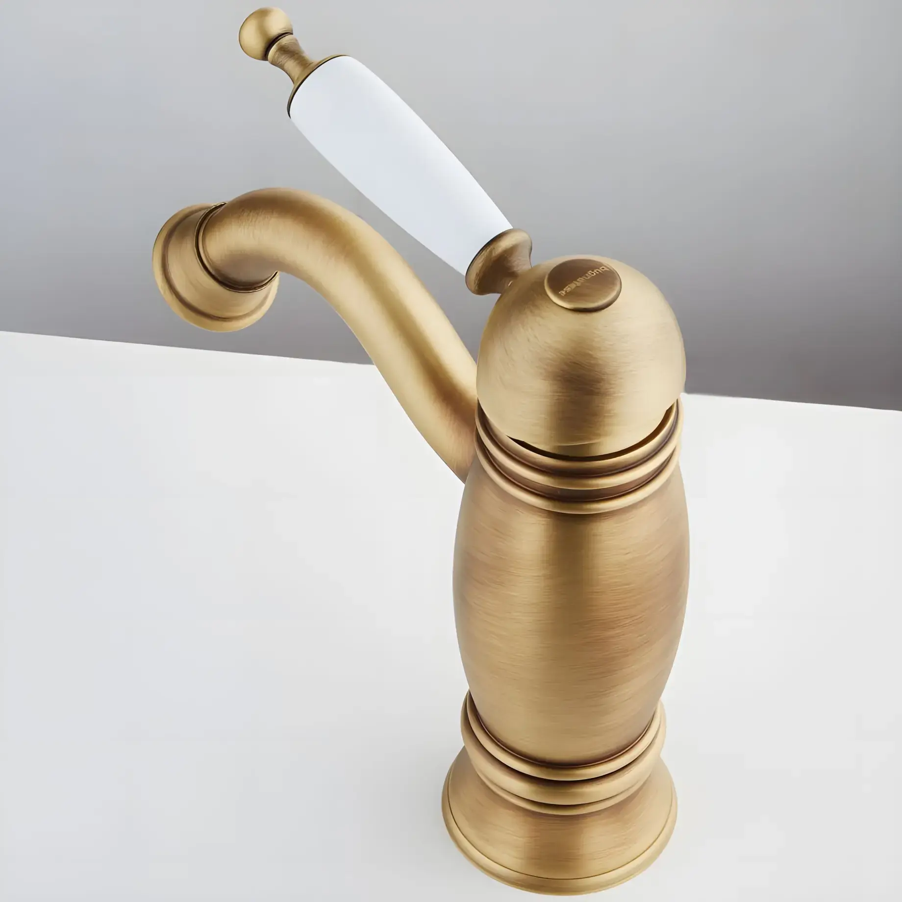 Змішувач для раковини Oxford Bugnatese 6319BR Bronze — бічний ракурс