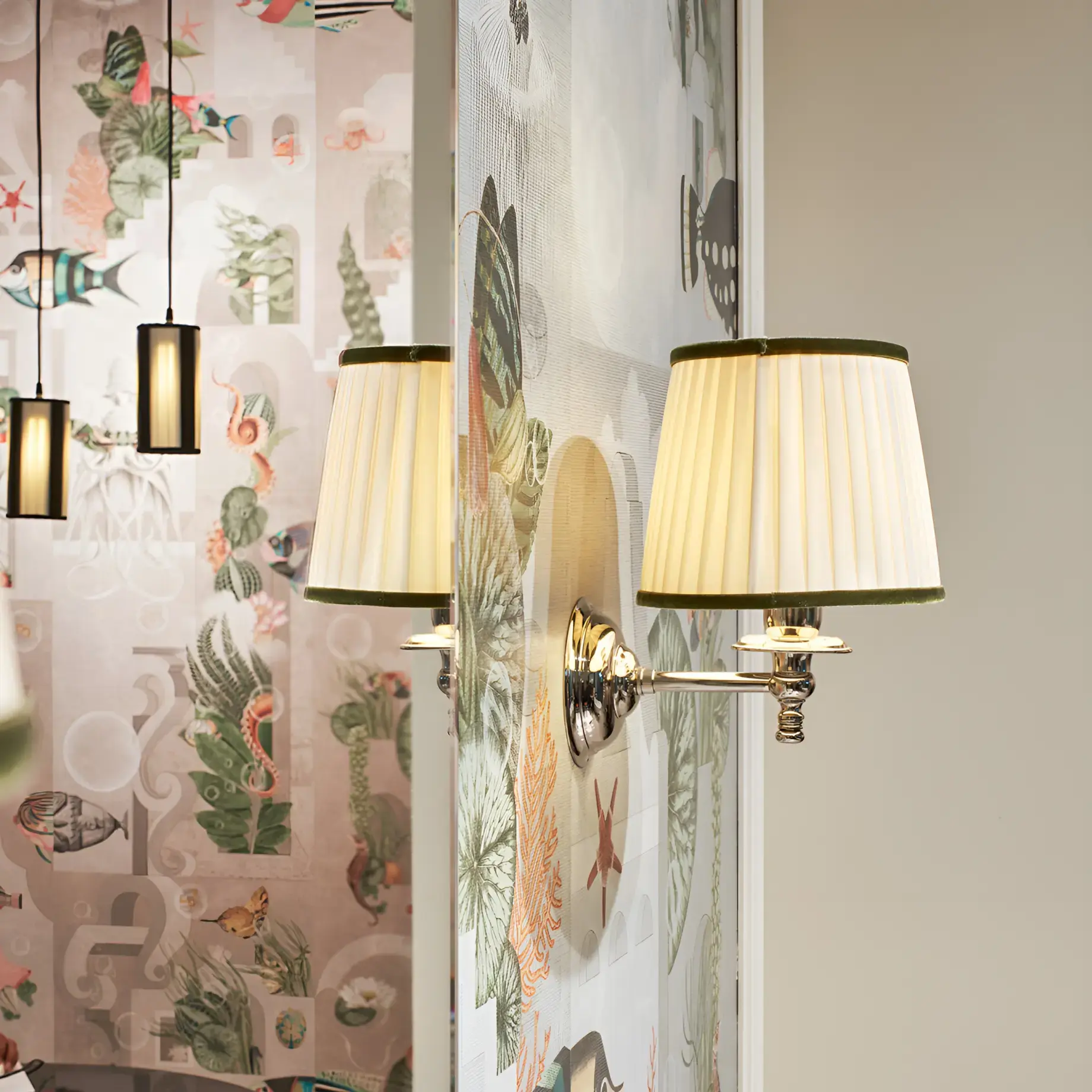 Настінний світильник Daisy Velvet 3 Виробник DEDAISY3VL Light Gold — бічний ракурс