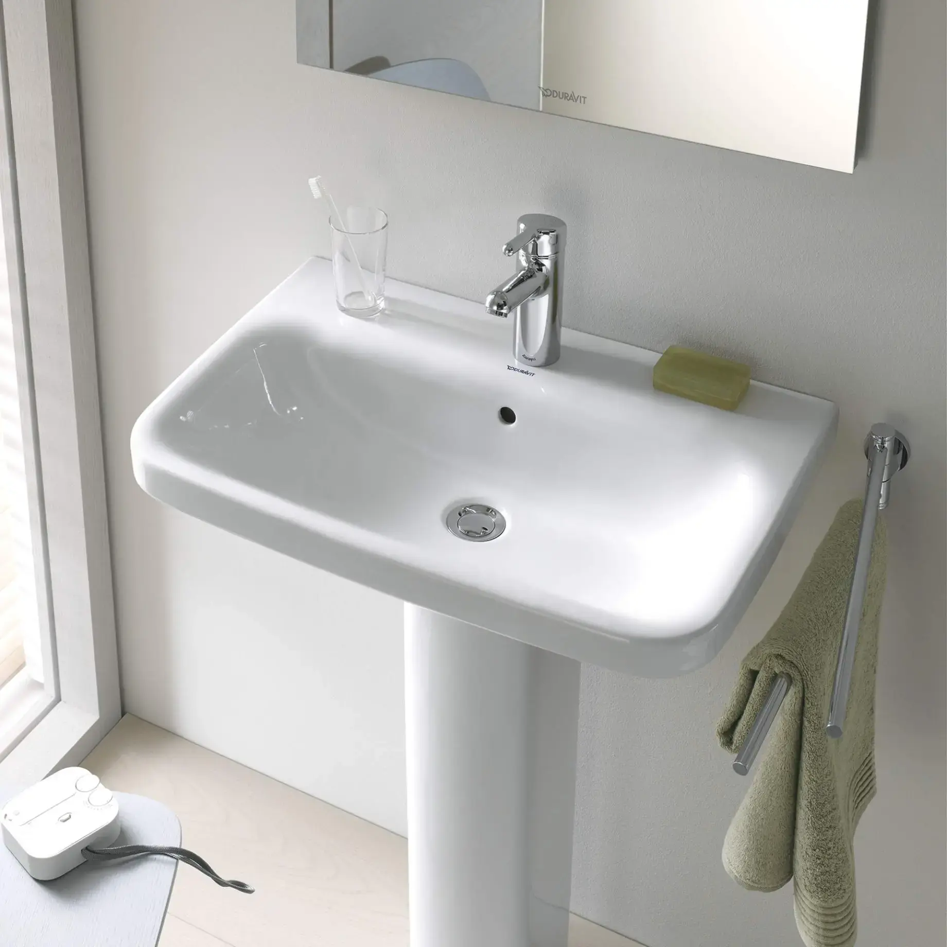 Умивальник DuraStyle Duravit 2319600000 — вид ззаду
