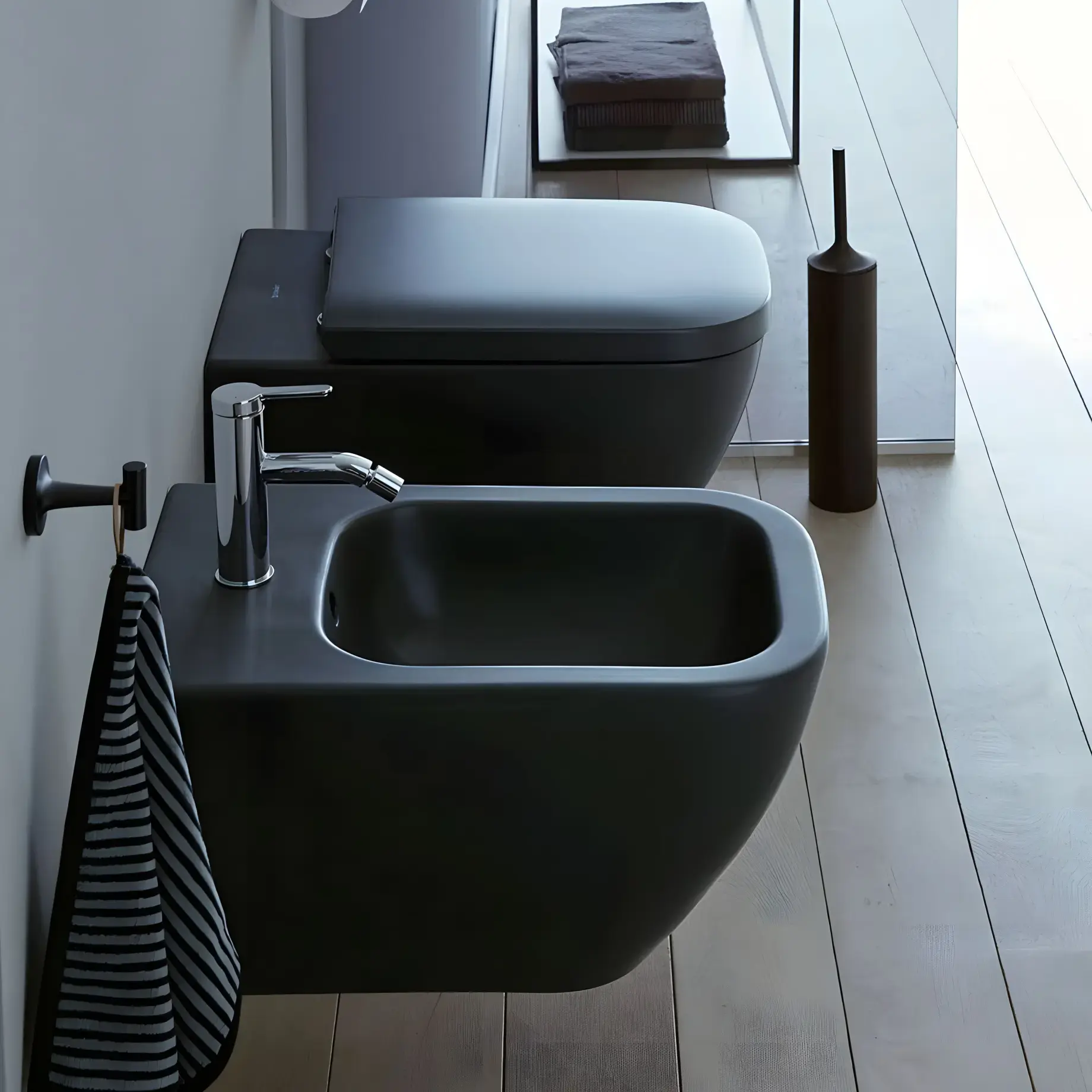 Биде подвесное Happy D.2 Duravit 2258151300 — вид спереди