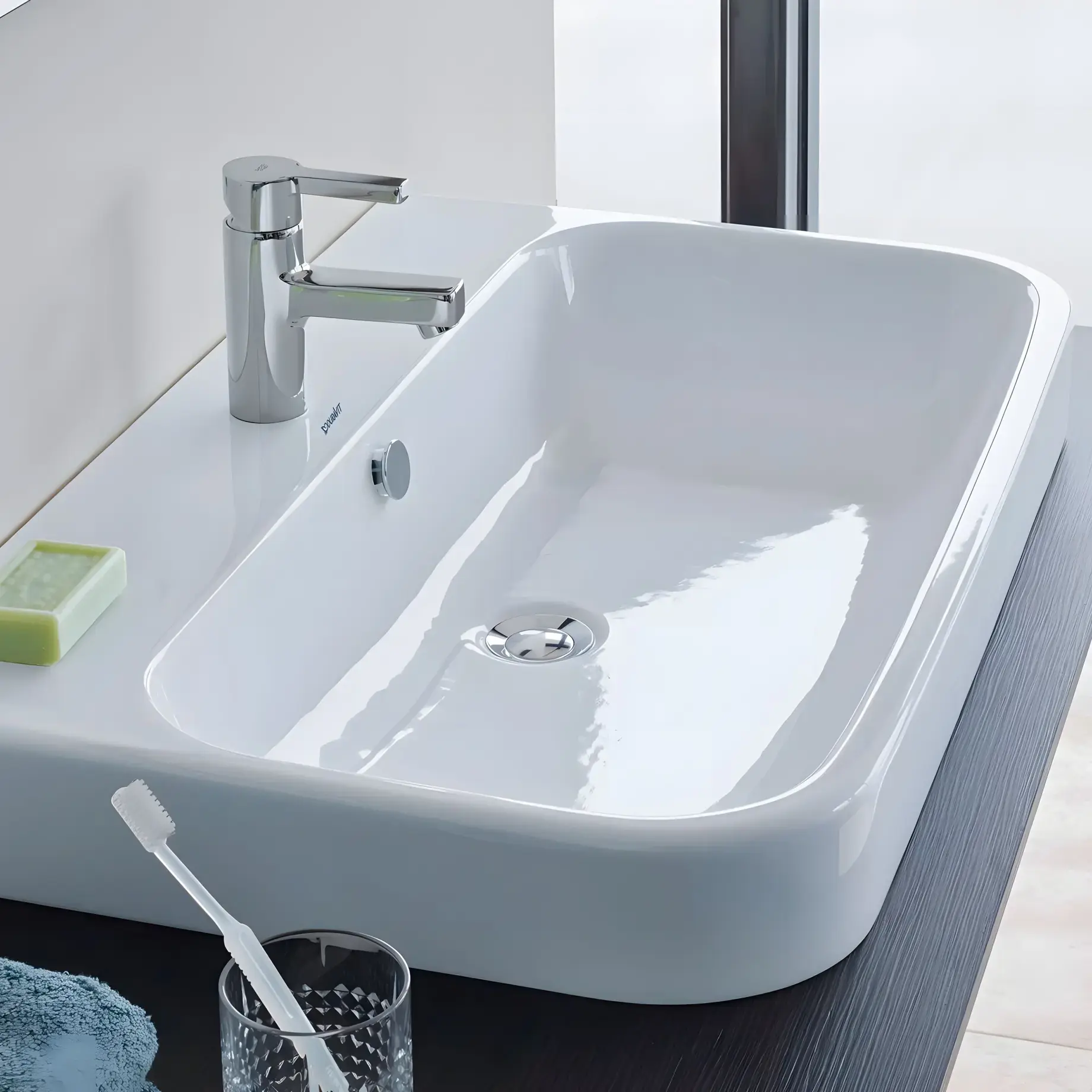 Умивальник Happy D.2 Duravit 2318650027 — бічний ракурс