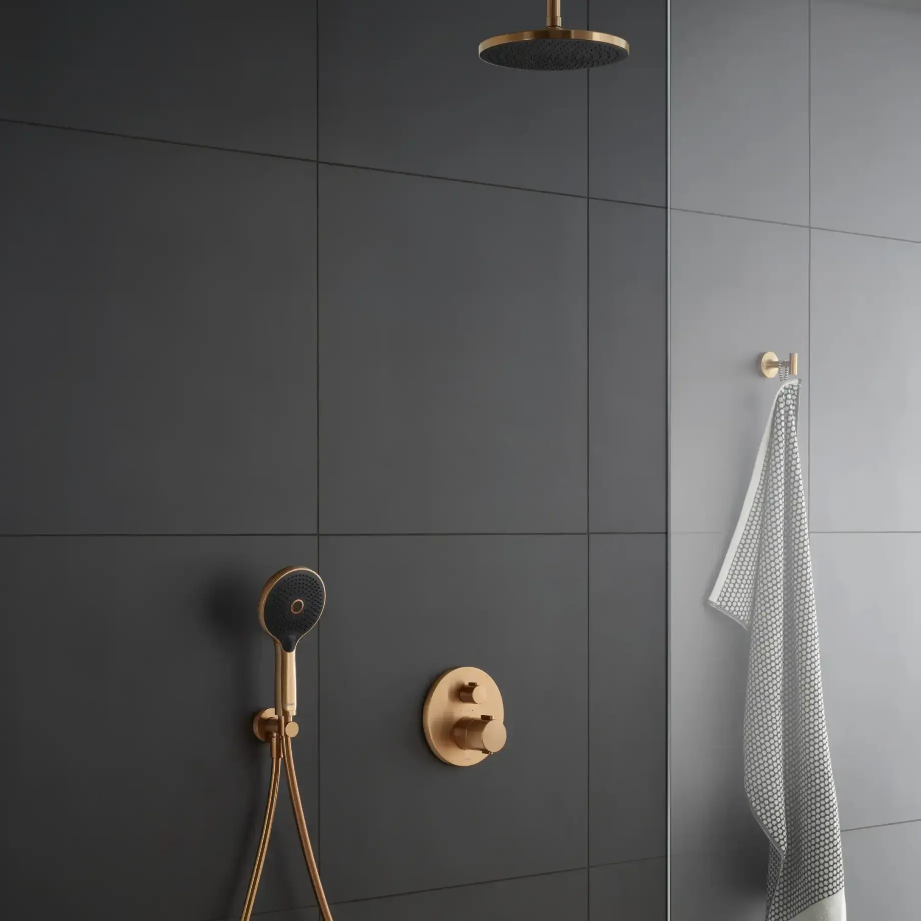 Тримач для верхнього душу 20 см Виробник UV0670025004 Brushed Bronze — бічний ракурс