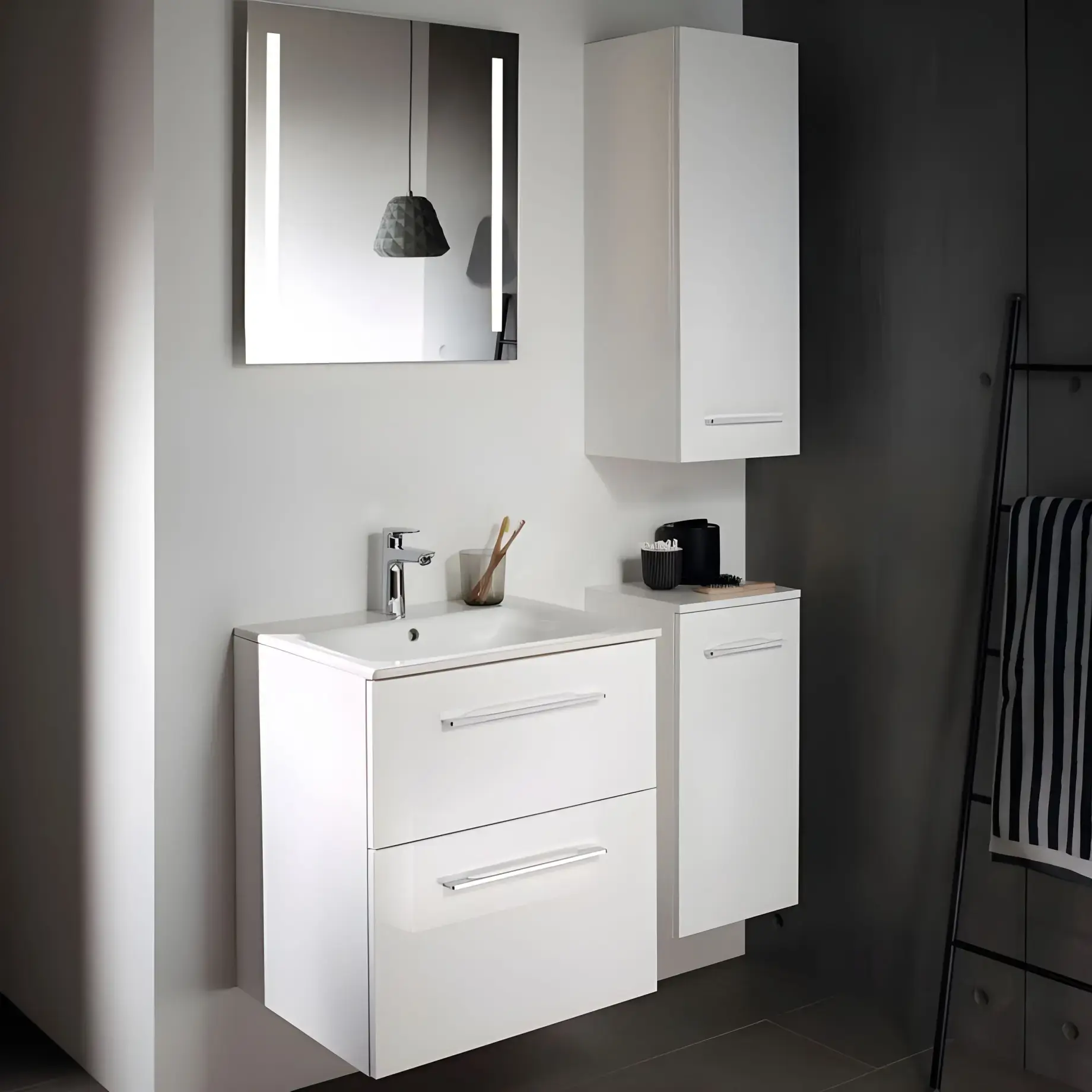 Тумба з умивальником Selnova Square Geberit 501.236.00.1 Білий — вид спереду