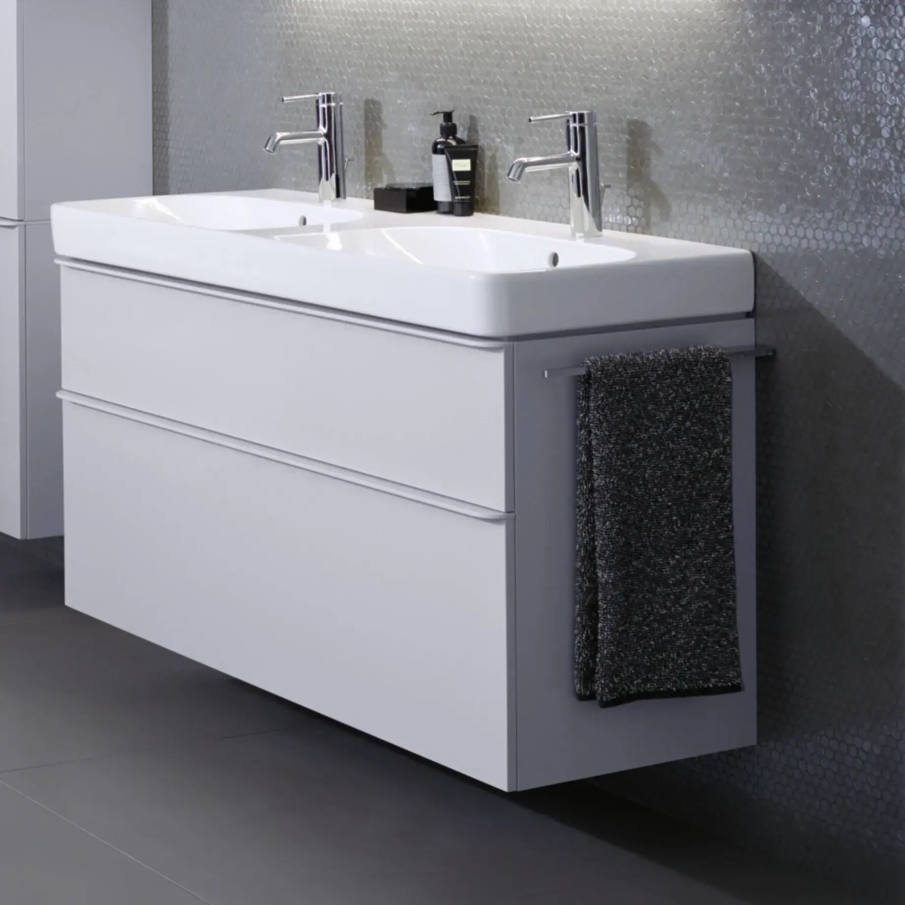 Умивальник Smyle Square Виробник 500.223.01.1 White 120 х 48 см — вид спереду