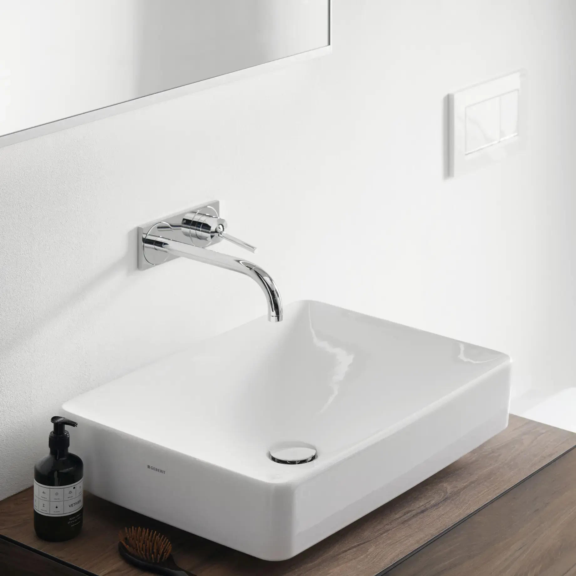 Умивальник VariForm Geberit 500.779.01.2 — вид спереду