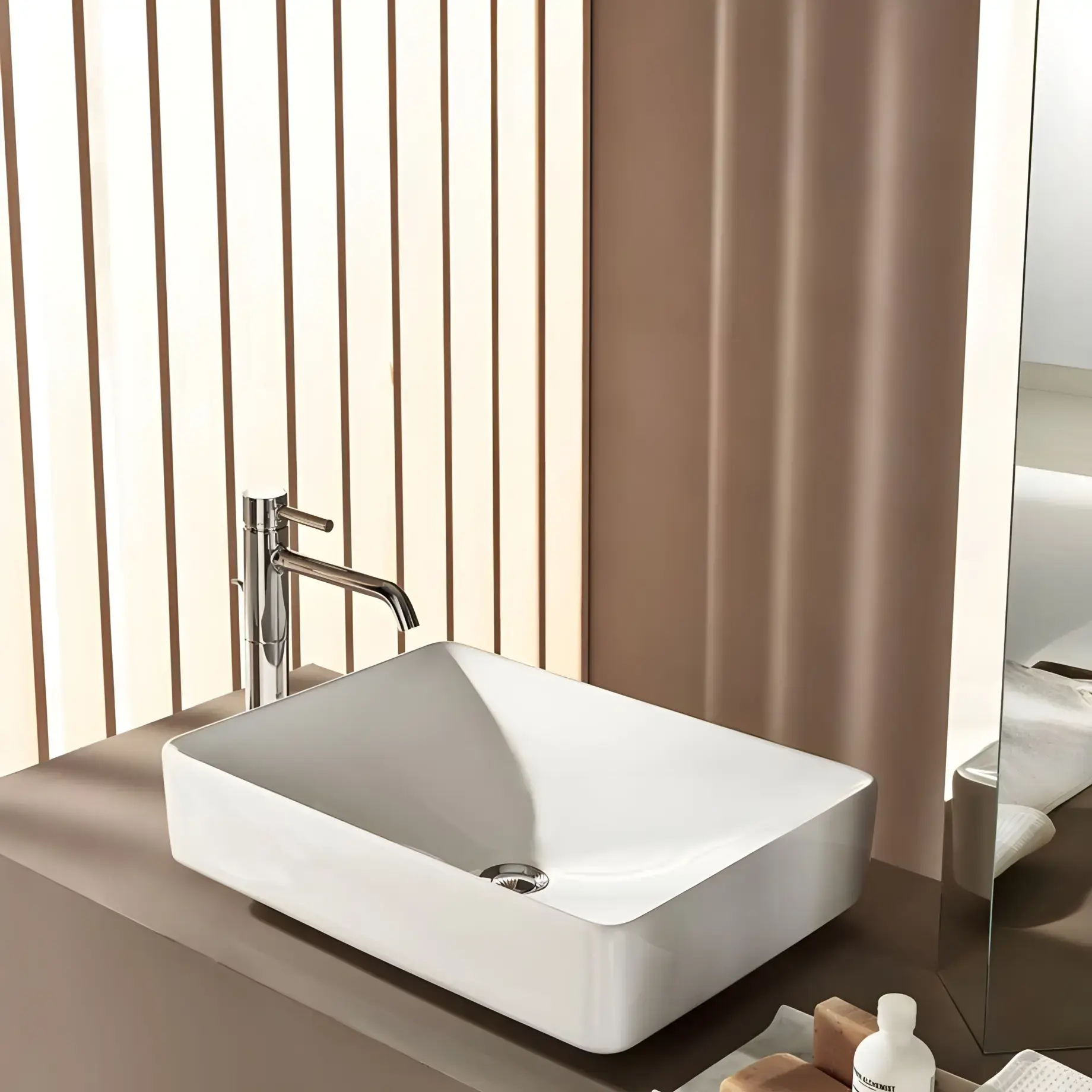 Умивальник VariForm Geberit 500.779.01.2 — ракурс 3/4