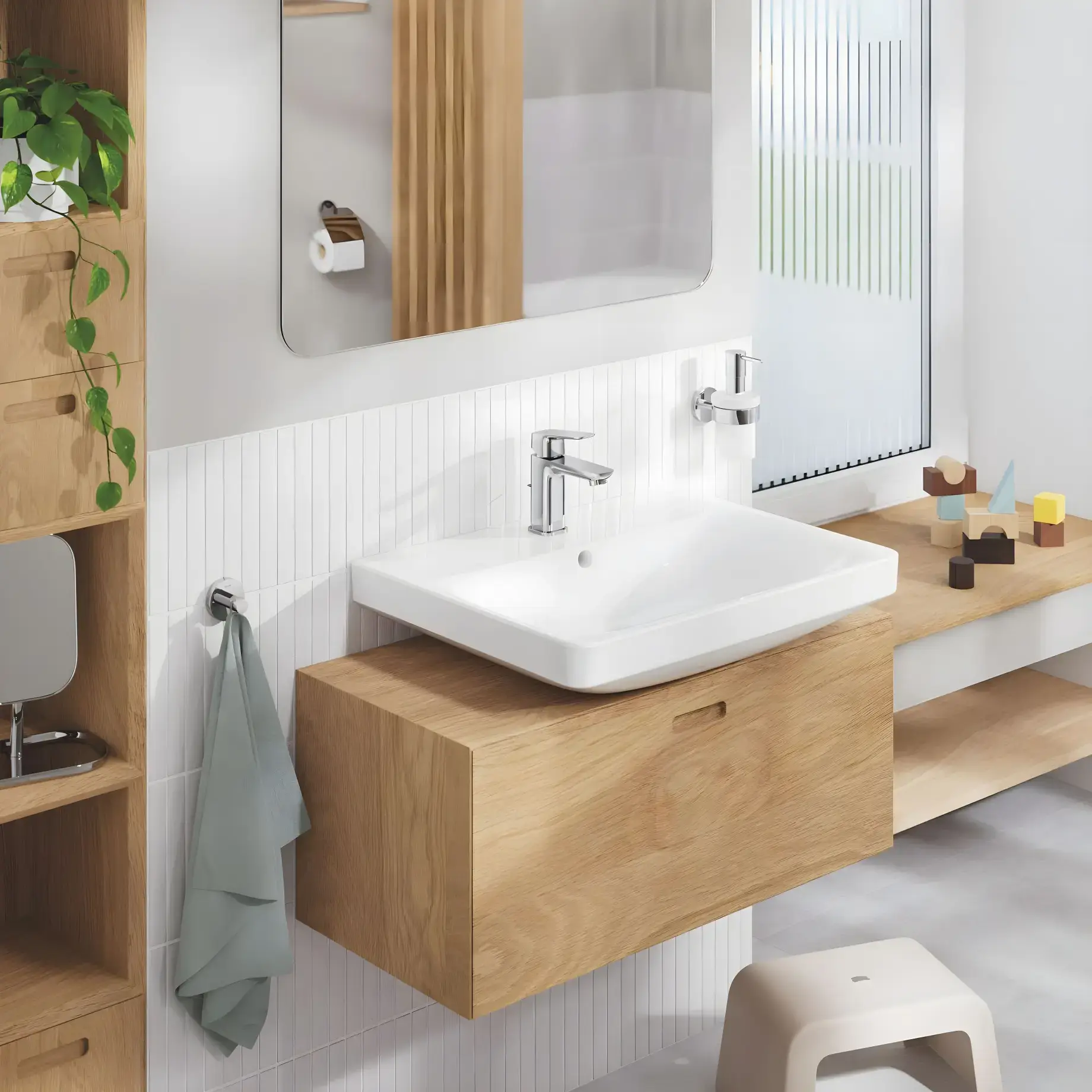 Змішувач для раковини з донним клапаном Cubeo, розмір S Grohe 1016940000 Chrome — бічний ракурс