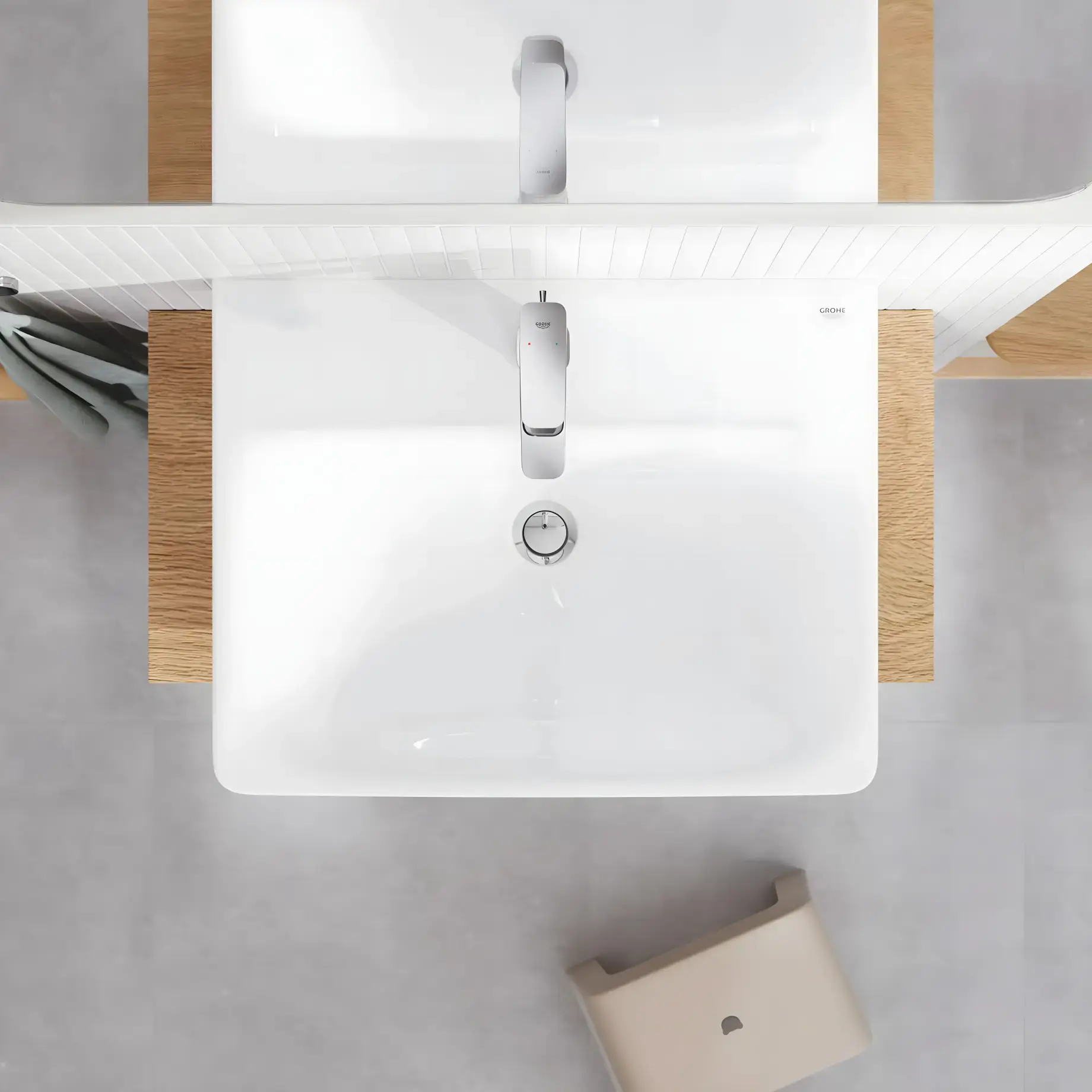 Змішувач для раковини з донним клапаном Cubeo, розмір M Grohe 1017490000 Chrome — бічний ракурс