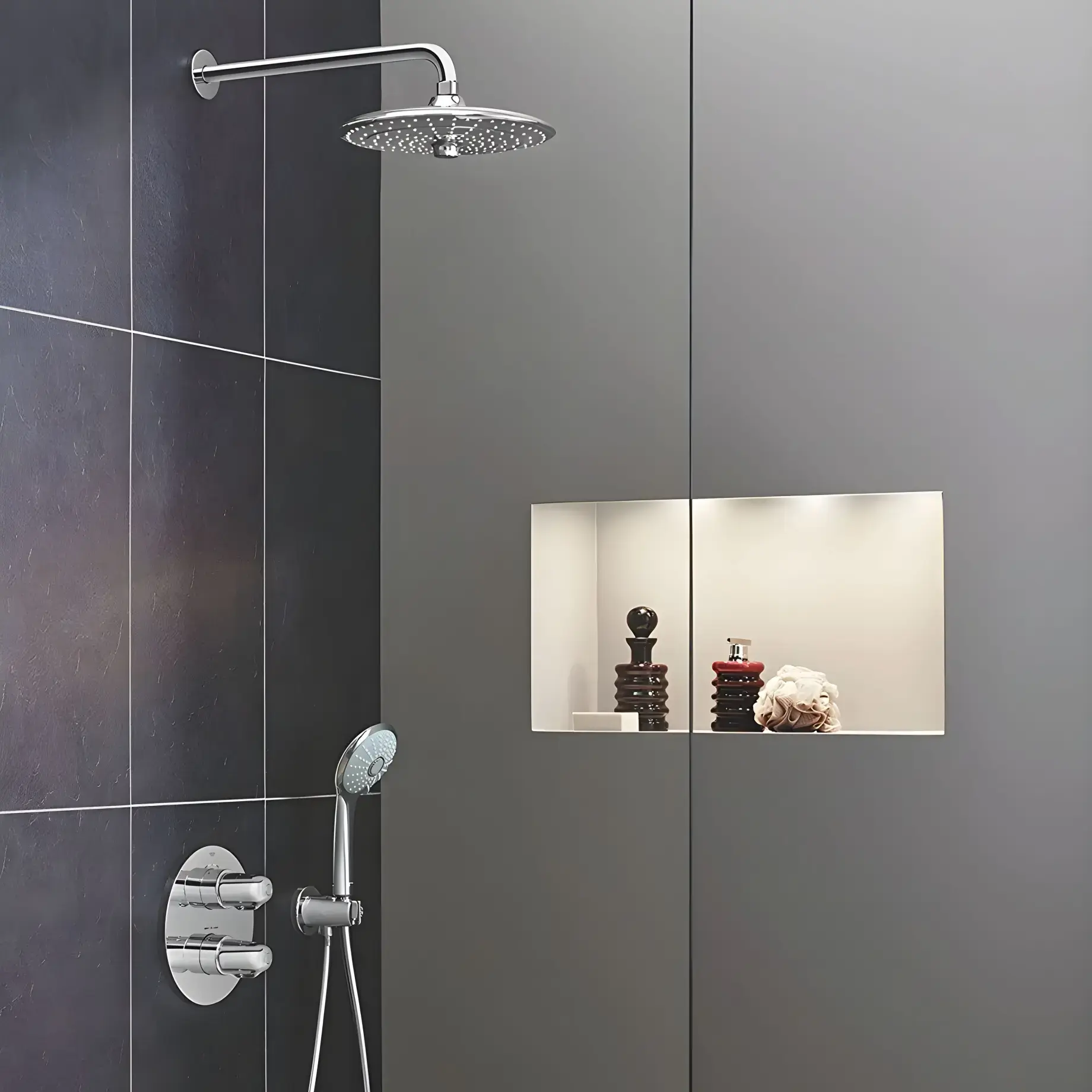 Верхній душ з настінним тримачем Euphoria 260 Grohe 26458000 — вид спереду