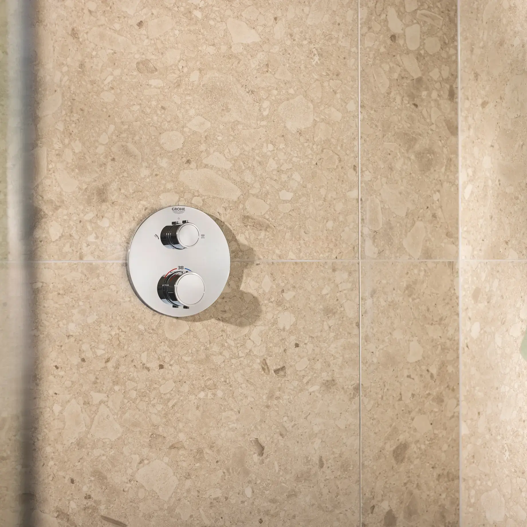 Душова система прихованого монтажу Grohtherm з Rainshower Mono 310 Grohe 34869000 — вид ззаду