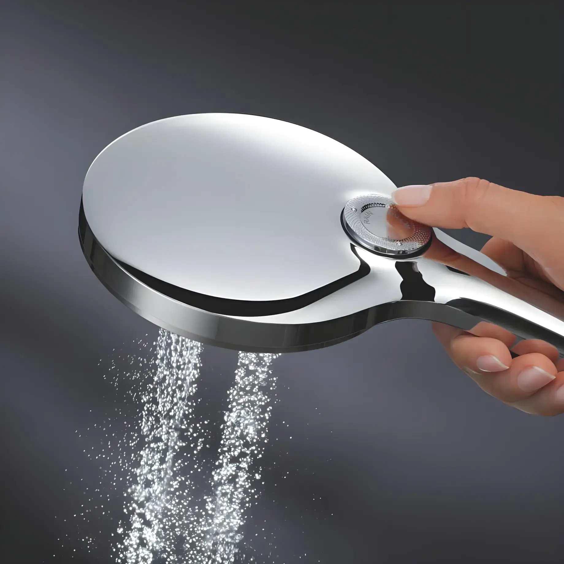 Душевая система с термостатом Rainshower SmartActive 310 Grohe 26647000 — ракурс 3/4