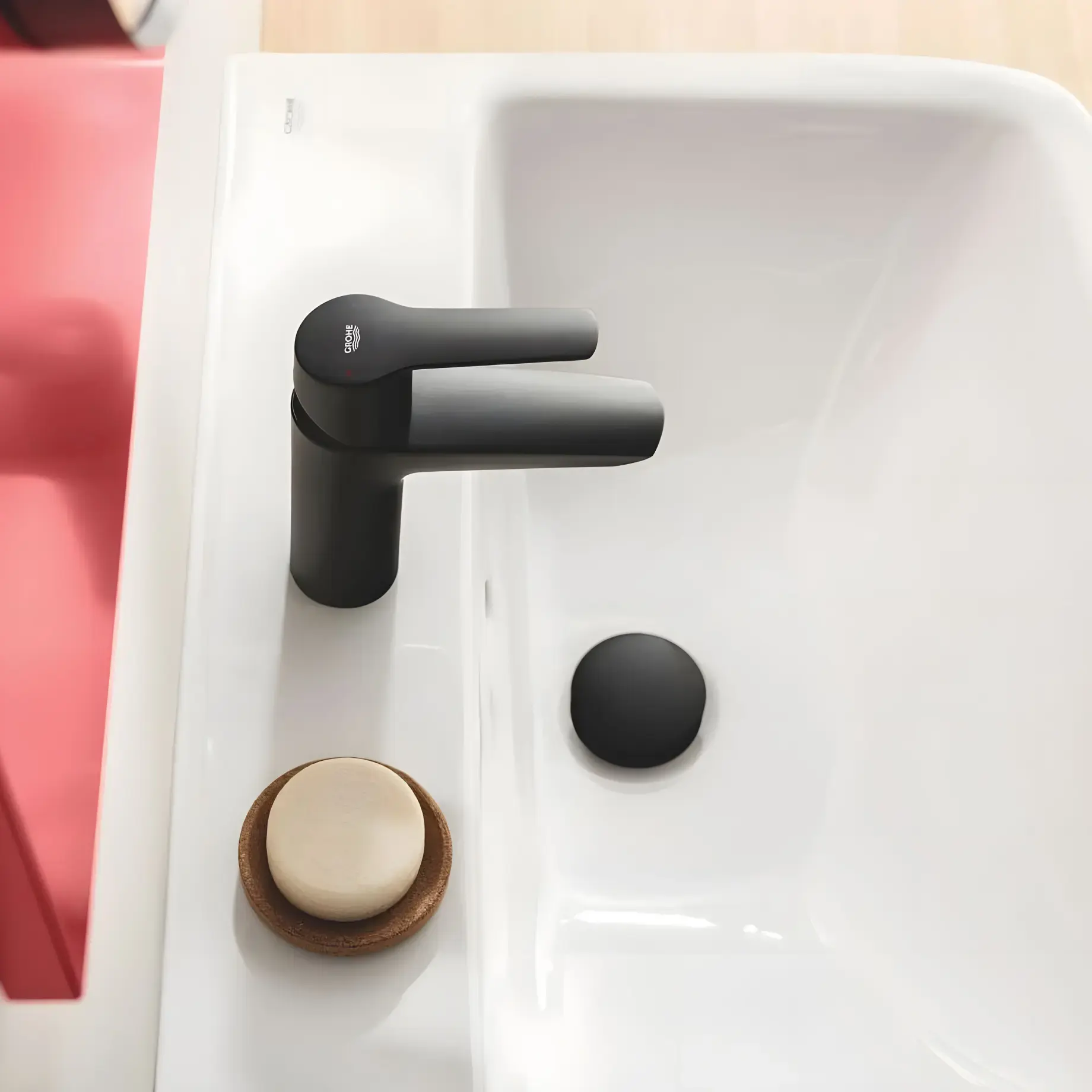 Змішувач для раковини Start з донним клапаном Push-Open, розмір M QuickFix Cold Start Grohe 237462432 Matt Black — вид згори