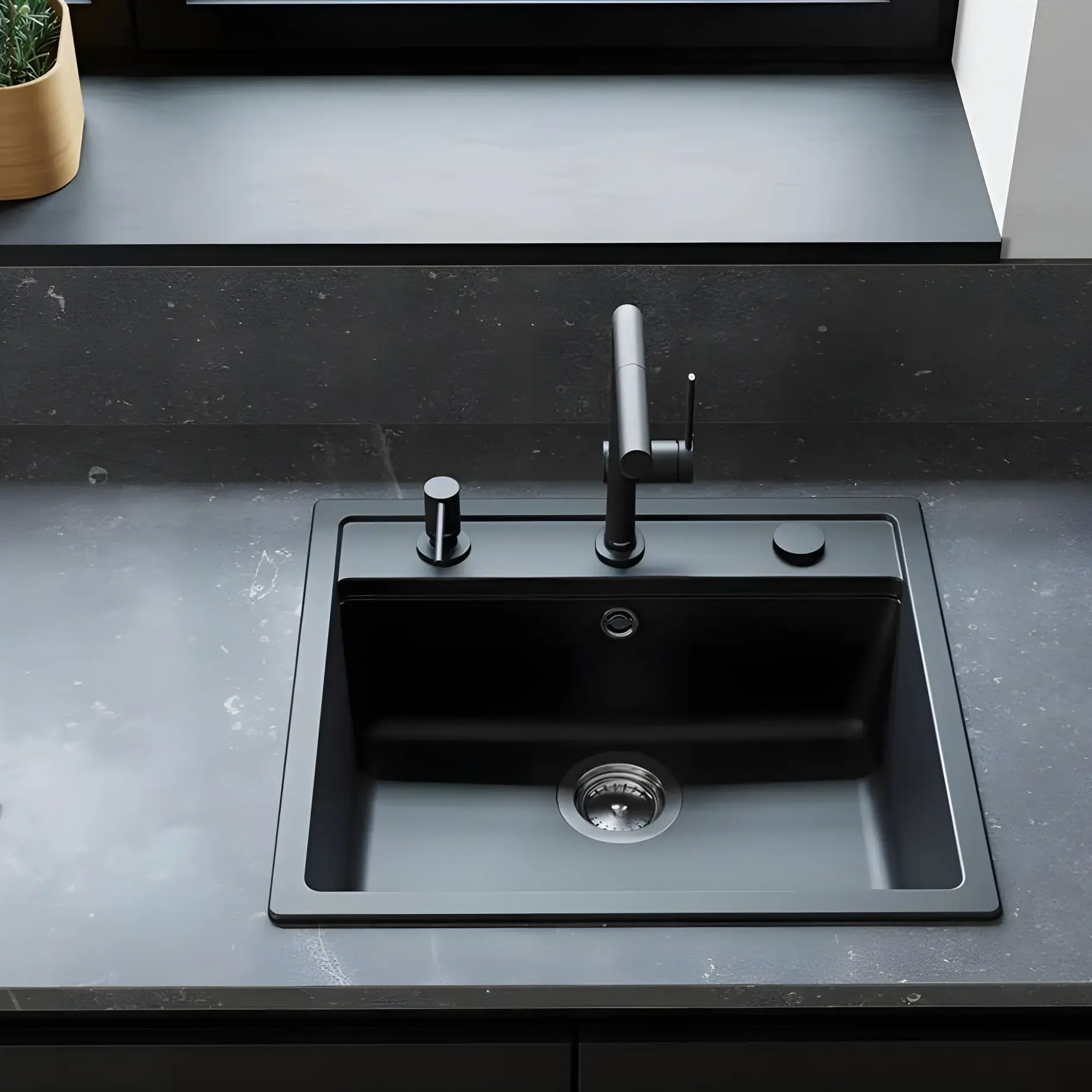 Дозатор миючих засобів A41 Hansgrohe 40438670 Matt Black — вид спереду