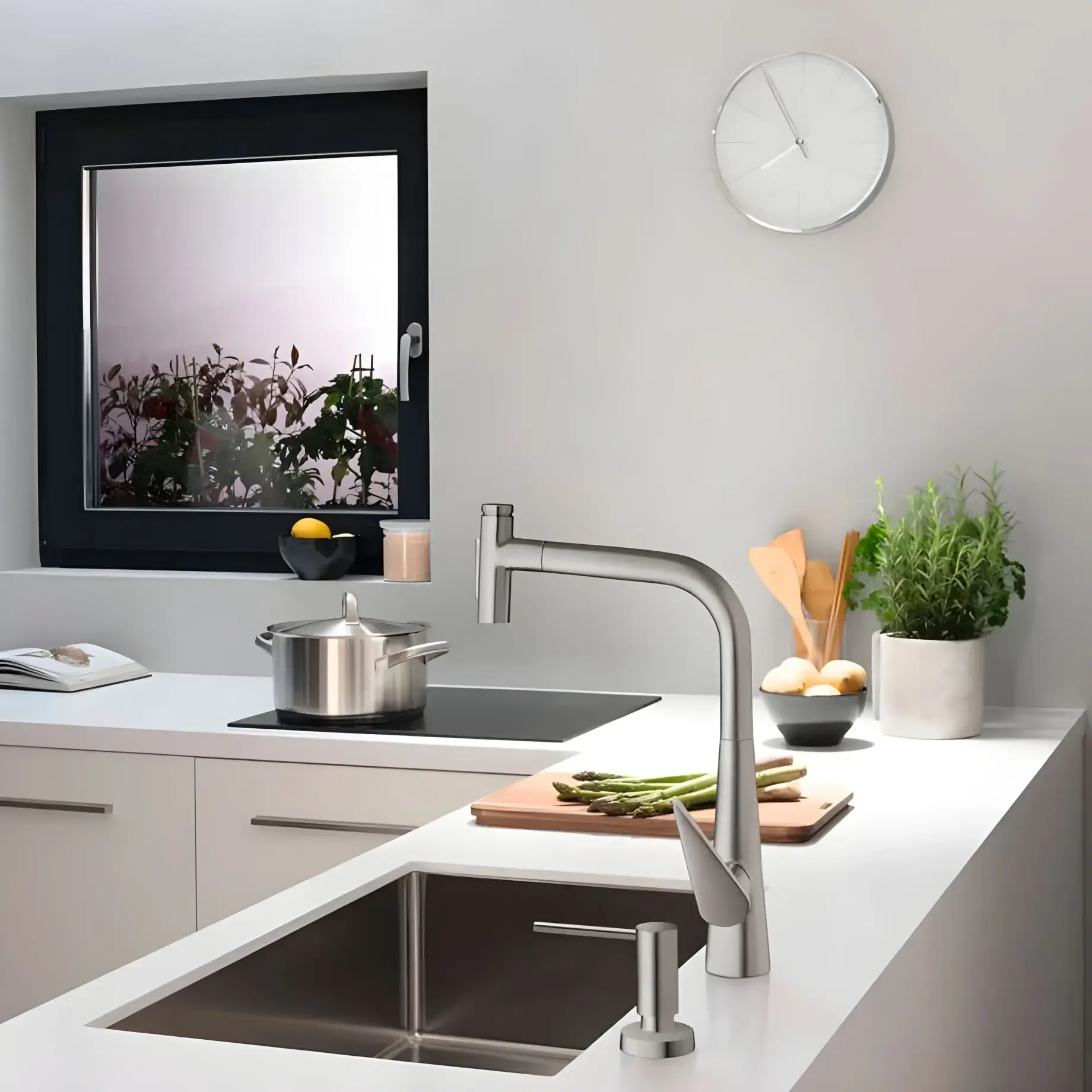 Дозатор миючих засобів A51 Hansgrohe 40448800 Stainless Steel — вид на білому тлі