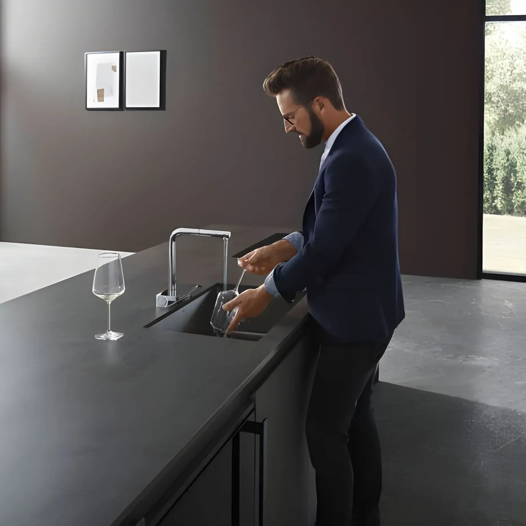 Смеситель для кухни Aquno Select M81 Hansgrohe 73830000 — вид спереди