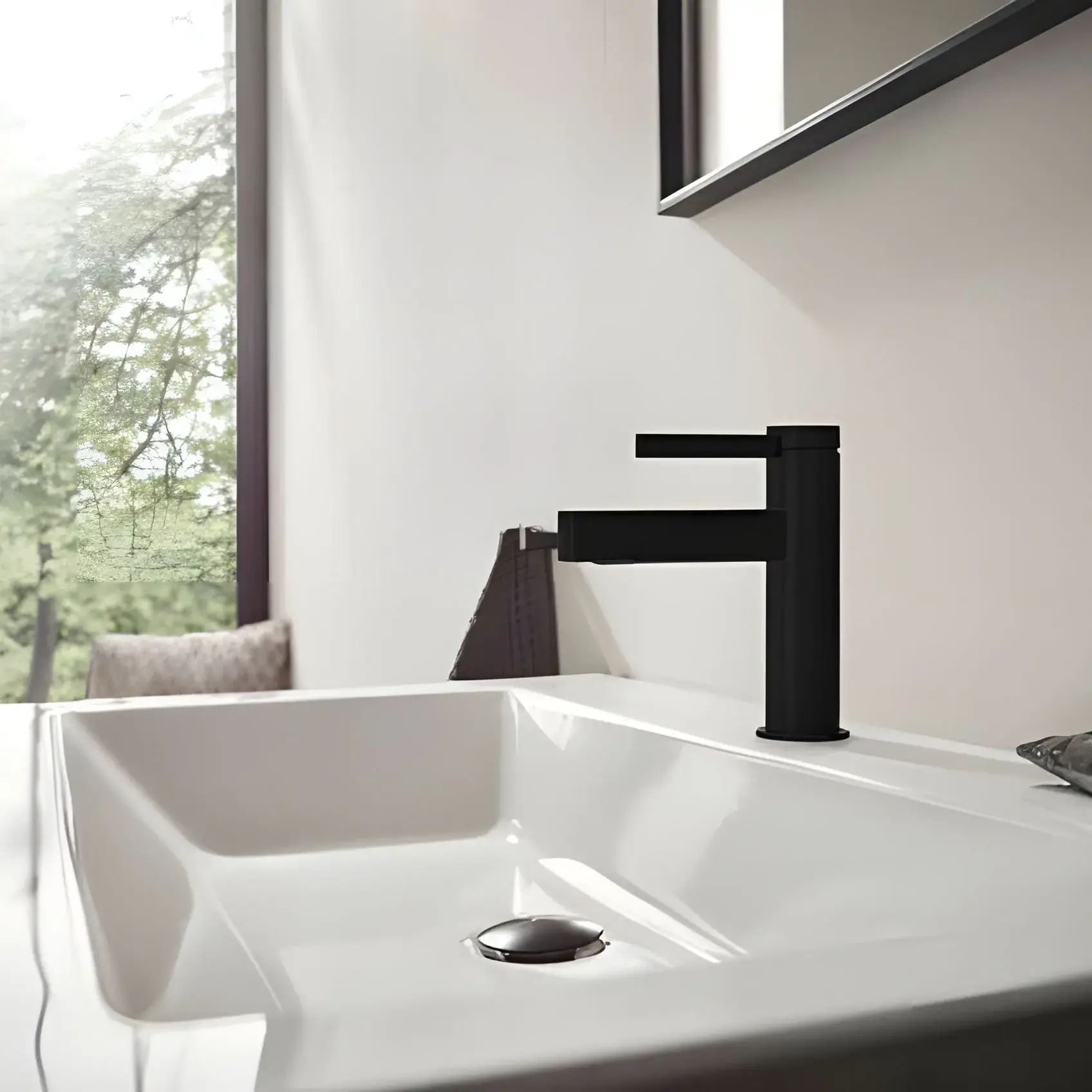 Змішувач для раковини Finoris Hansgrohe 76010670 Matt Black — вид спереду