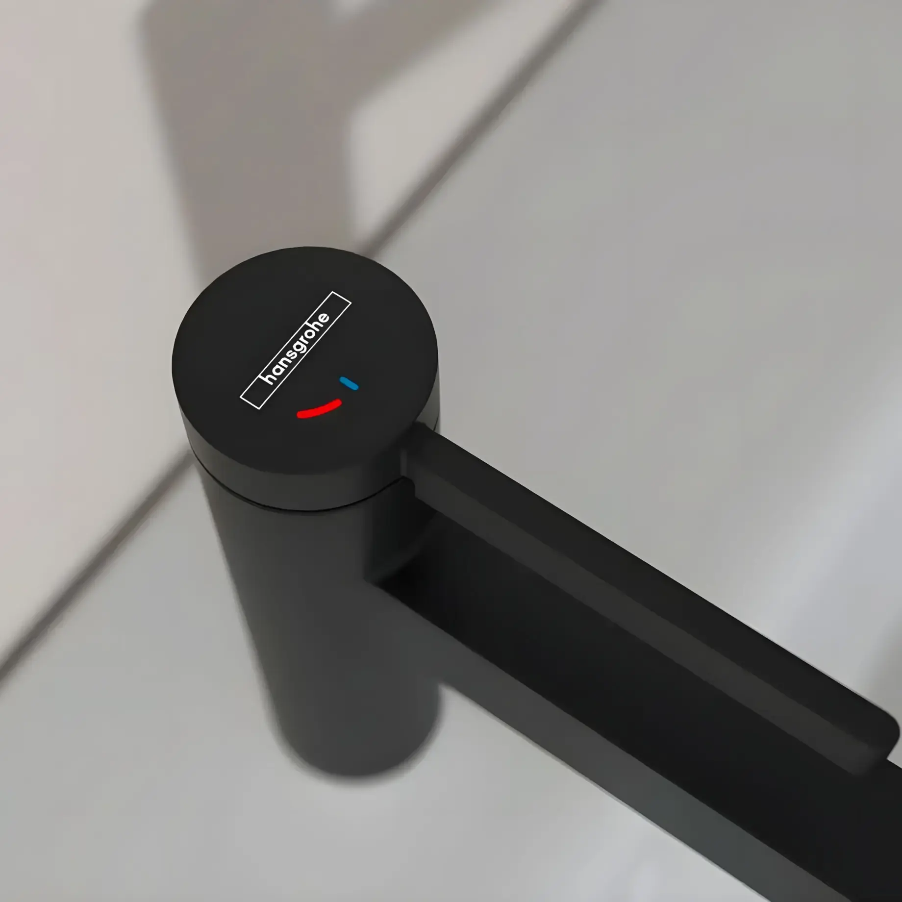 Змішувач для раковини Finoris Hansgrohe 76024670 Matt Black — вид ззаду