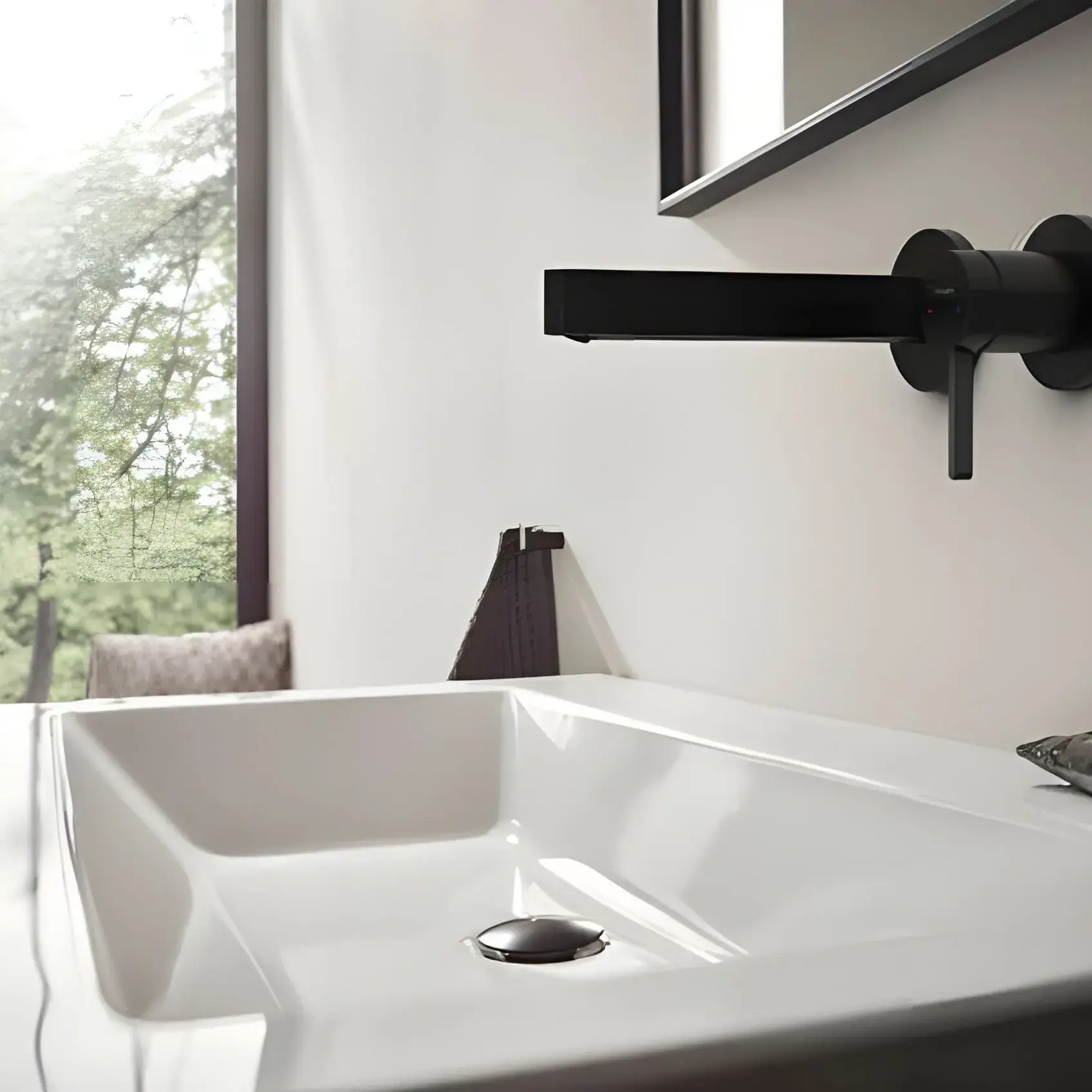 Змішувач для раковини Finoris Hansgrohe 76051670 Matt Black — вид спереду