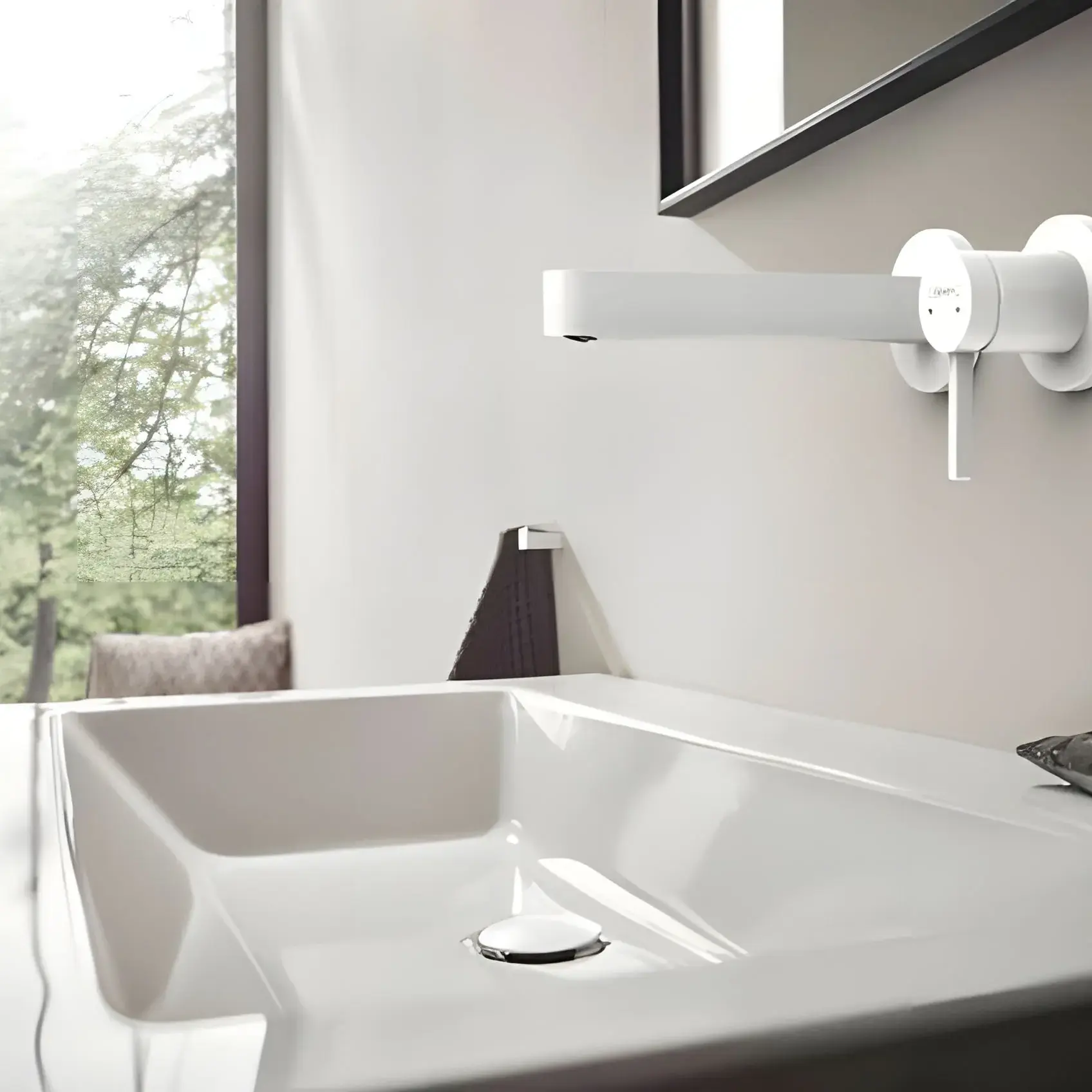 Змішувач для раковини Finoris Hansgrohe 76051700 White Matt — вид спереду