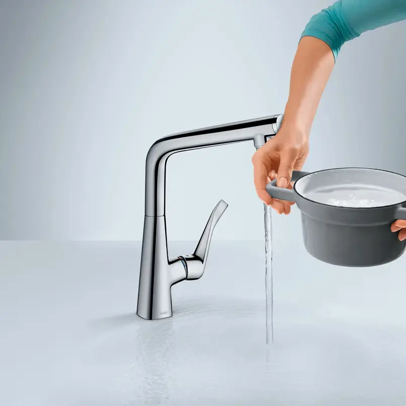 Змішувач для кухні Metris Select M71 Hansgrohe 14883000 Chrome — вид ззаду