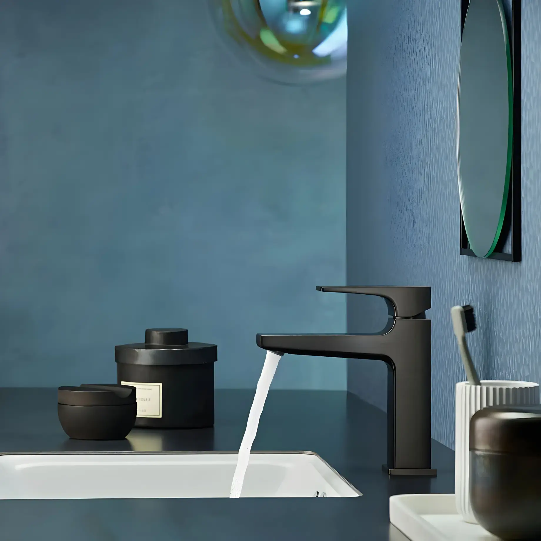 Змішувач для раковини Metropol Hansgrohe 32507340 Brushed Black Chrome — вид ззаду