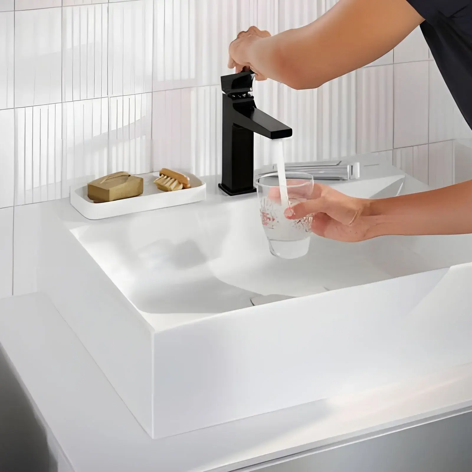 Змішувач для раковини Metropol Hansgrohe 32507670 Matt Black — вид всередину