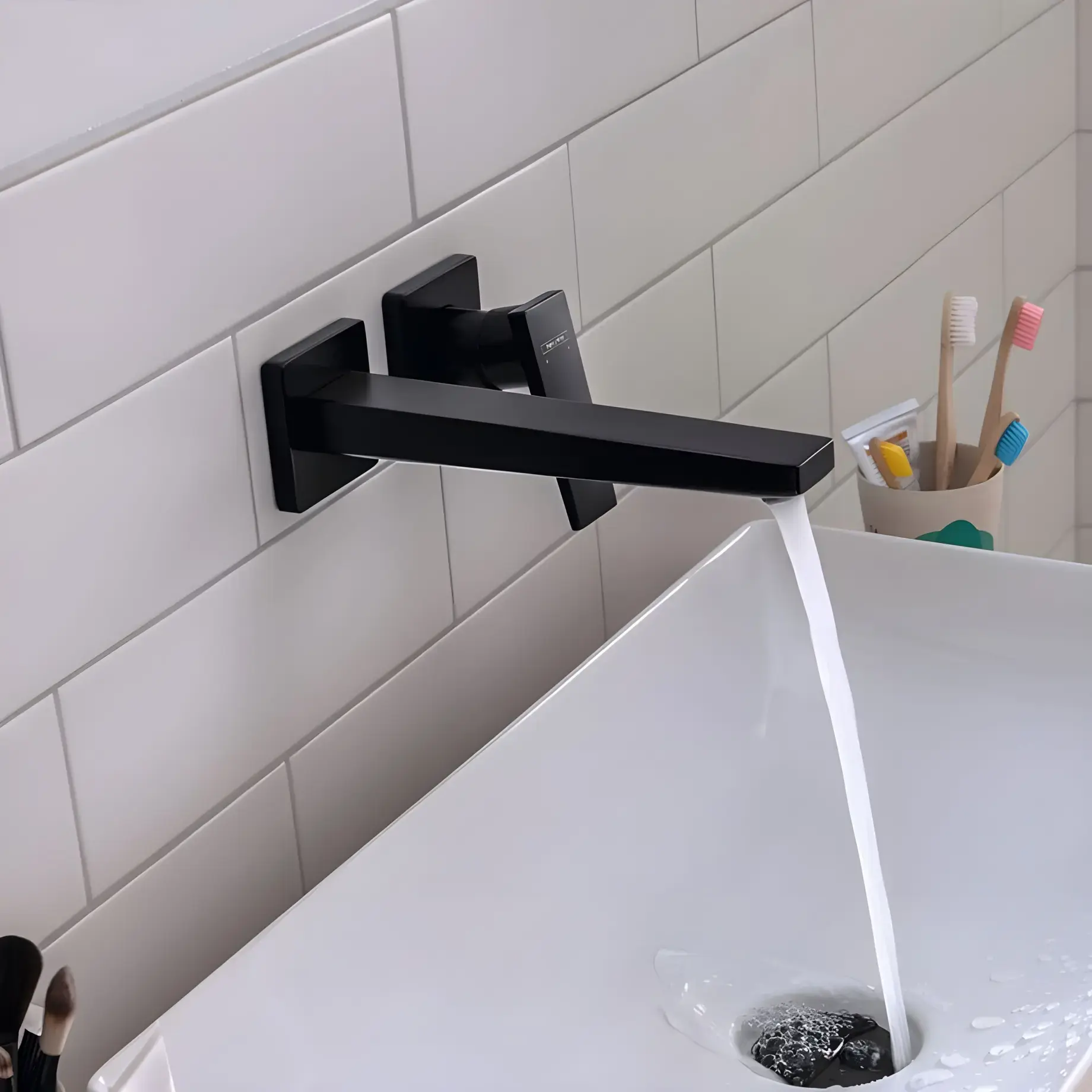 Змішувач для раковини Metropol Hansgrohe 32526670 Matt Black — вид спереду