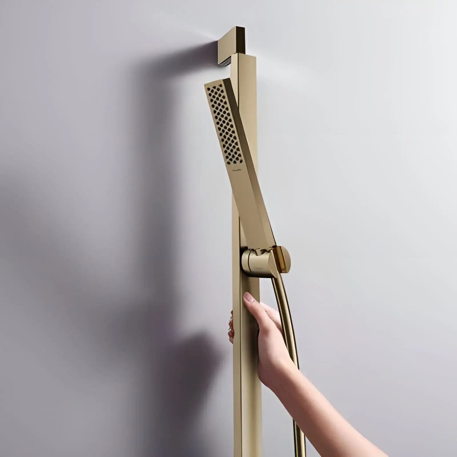 Ручний душ 1jet Pulsify E Hansgrohe 24321140 Brushed Bronze — бічний ракурс