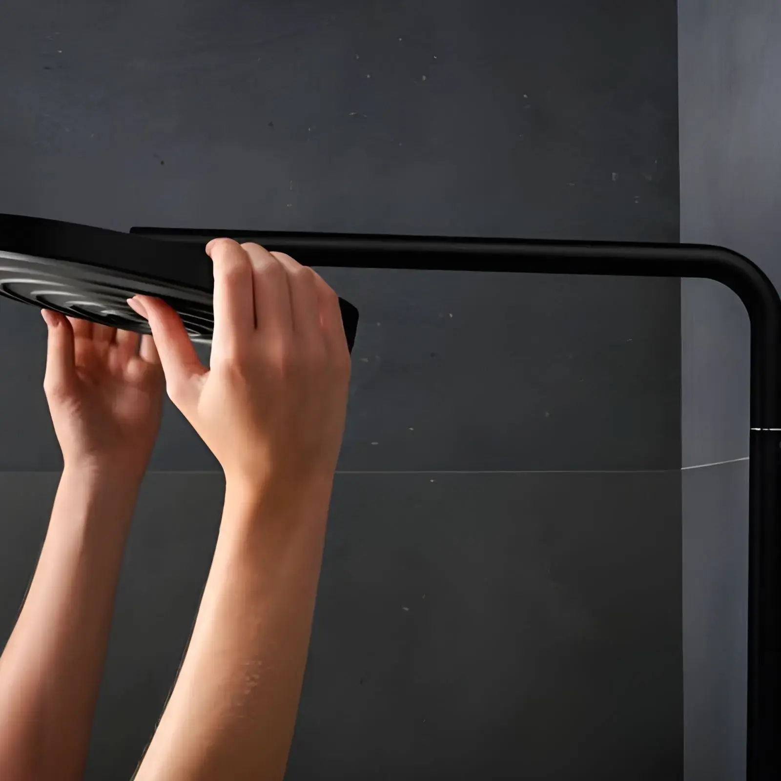 Душова система з термостатом Pulsify S Puro Hansgrohe 24223670 Matt Black — вид згори
