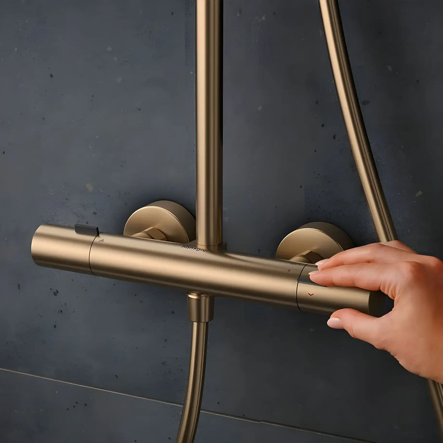 Душова система з термостатом Pulsify S Puro Hansgrohe 24236140 Brushed Bronze — вид всередину