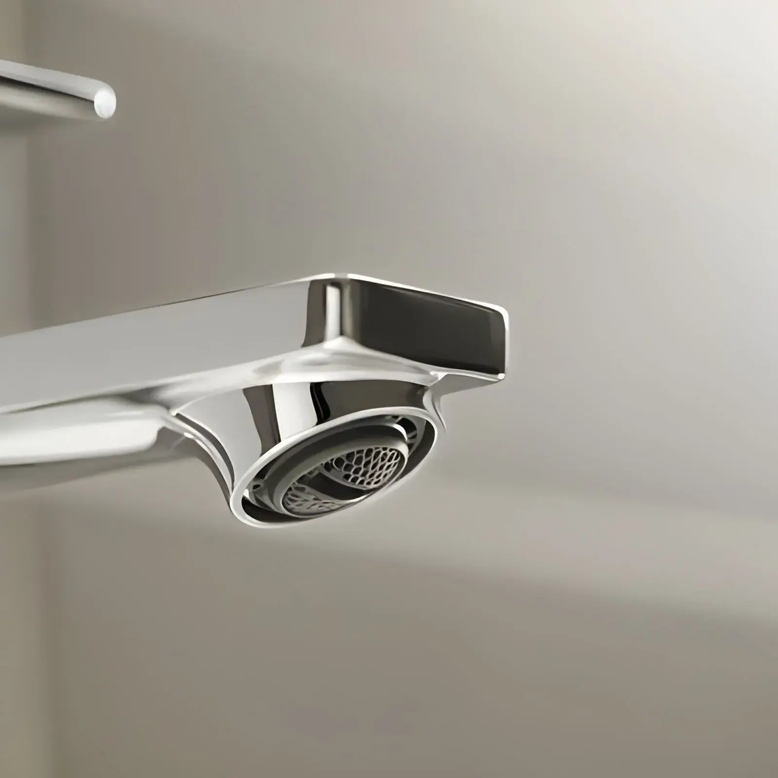 Змішувач для раковини Rebris E Hansgrohe 72589000 Chrome — вид ззаду
