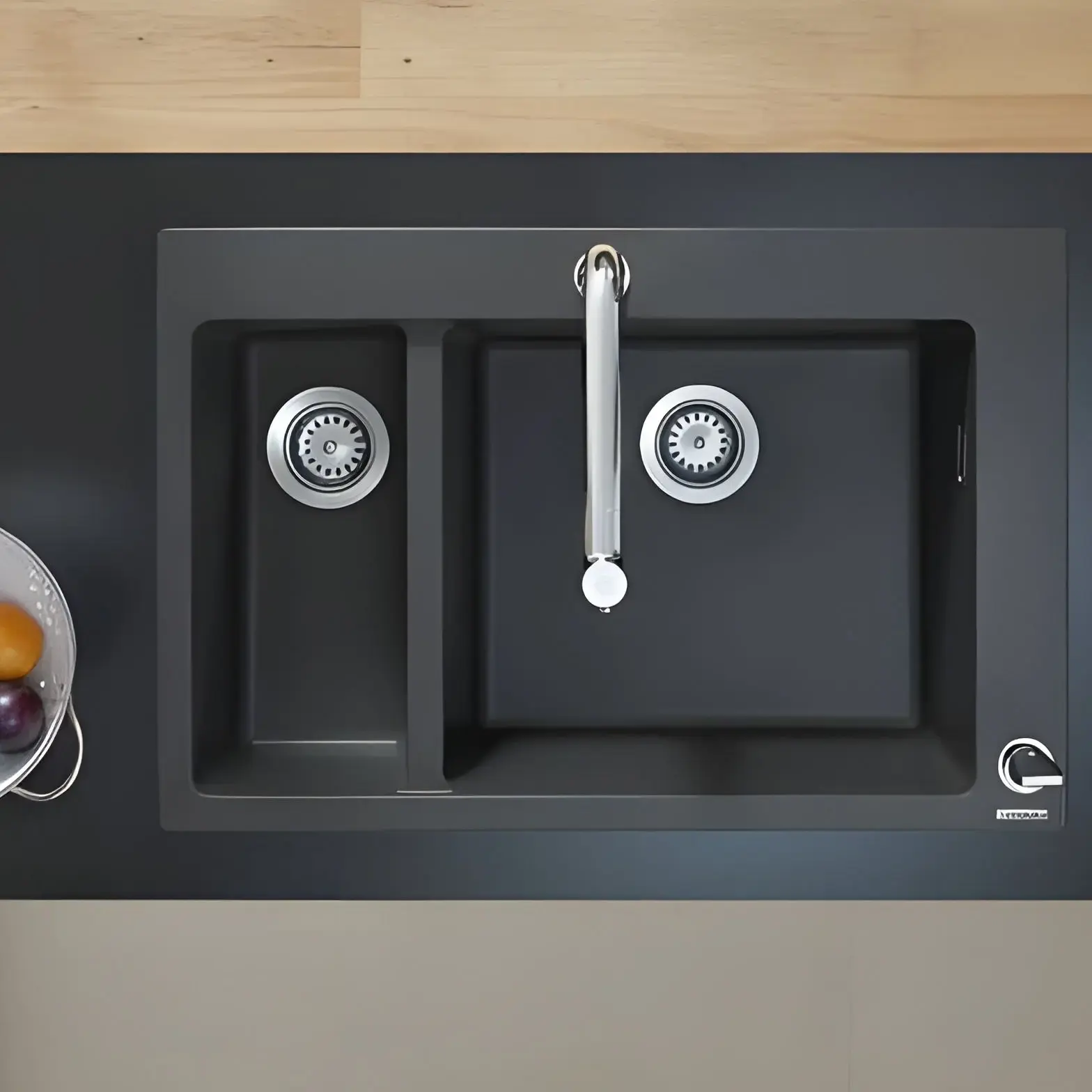 Кухонна мийка S51 S510-F635 Hansgrohe 43315170 Graphite Black — вид спереду