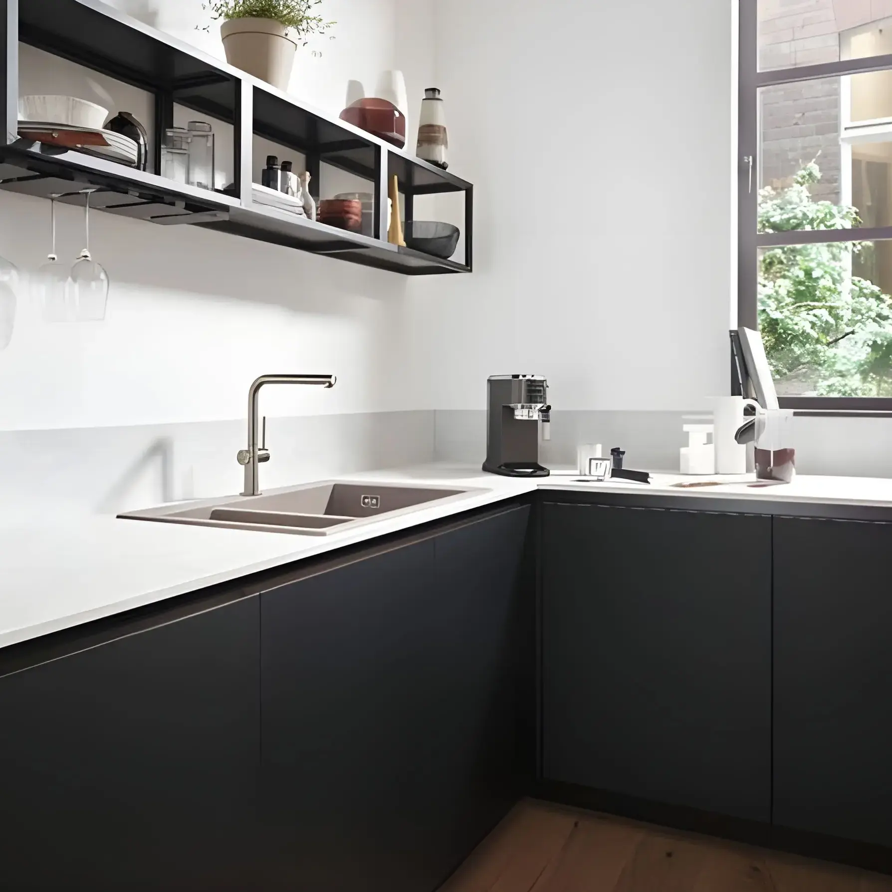 Кухонна мийка S51 S510-F635 Hansgrohe 43315380 Concrete Grey — бічний ракурс