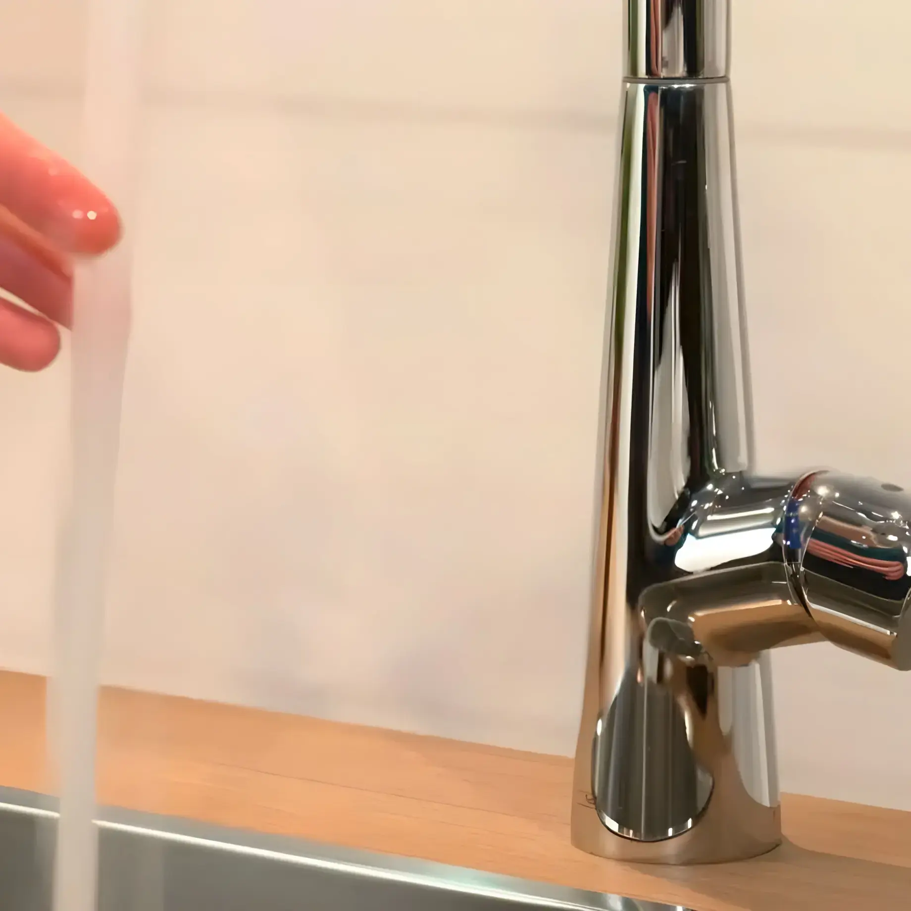 Змішувач для кухні Talis M51 Hansgrohe 72813000 Chrome — вид ззаду