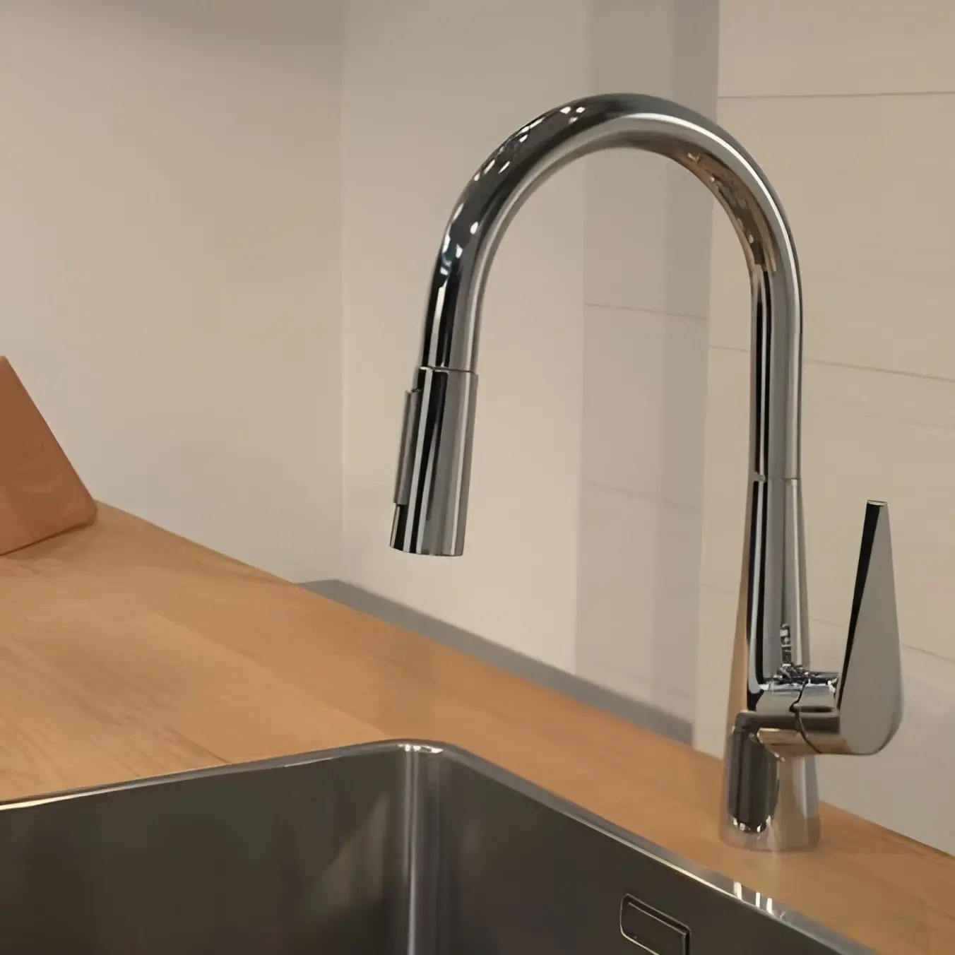 Змішувач для кухні Talis M51 Hansgrohe 72817000 — бічний ракурс