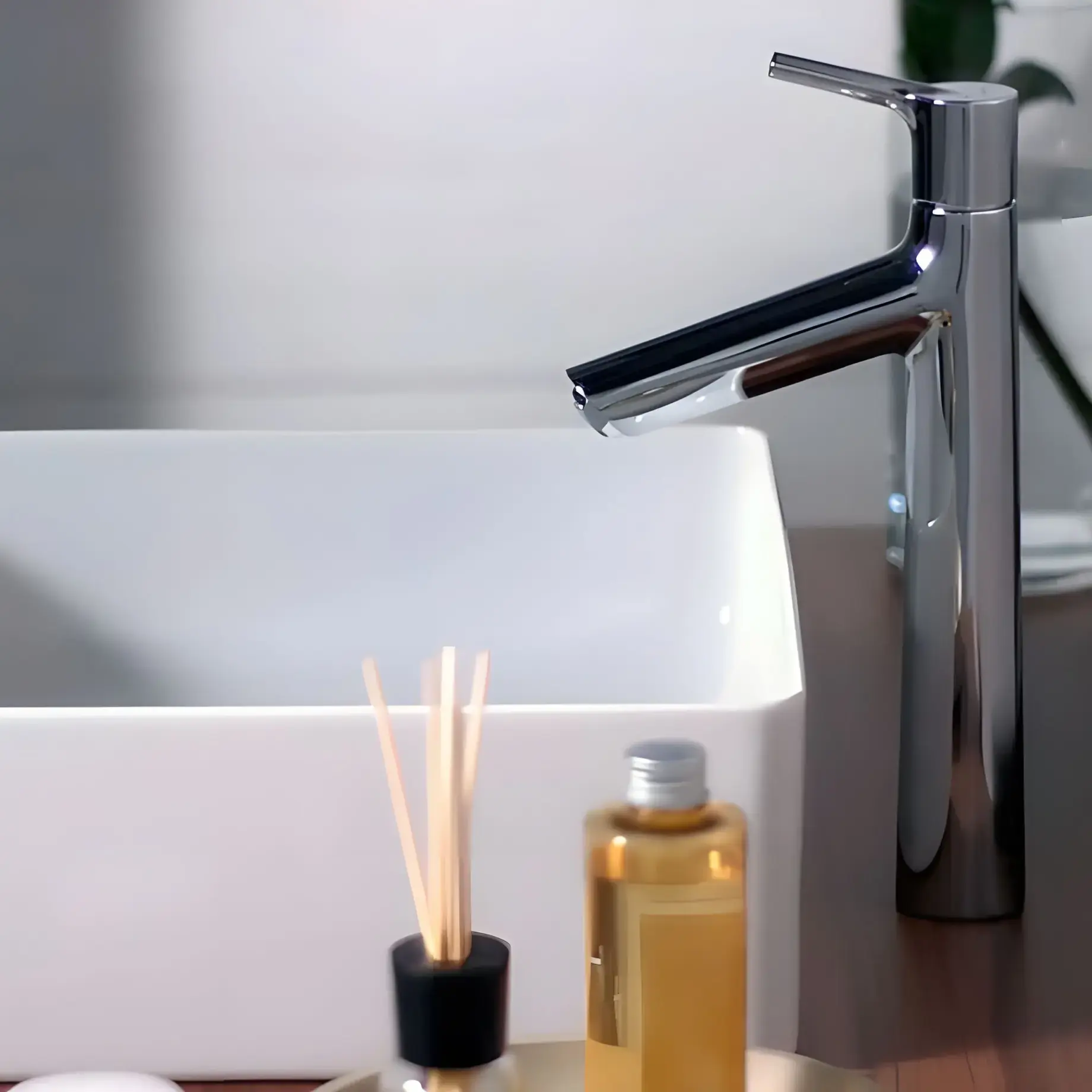 Змішувач для раковини Talis S Hansgrohe 72031000 — вид спереду