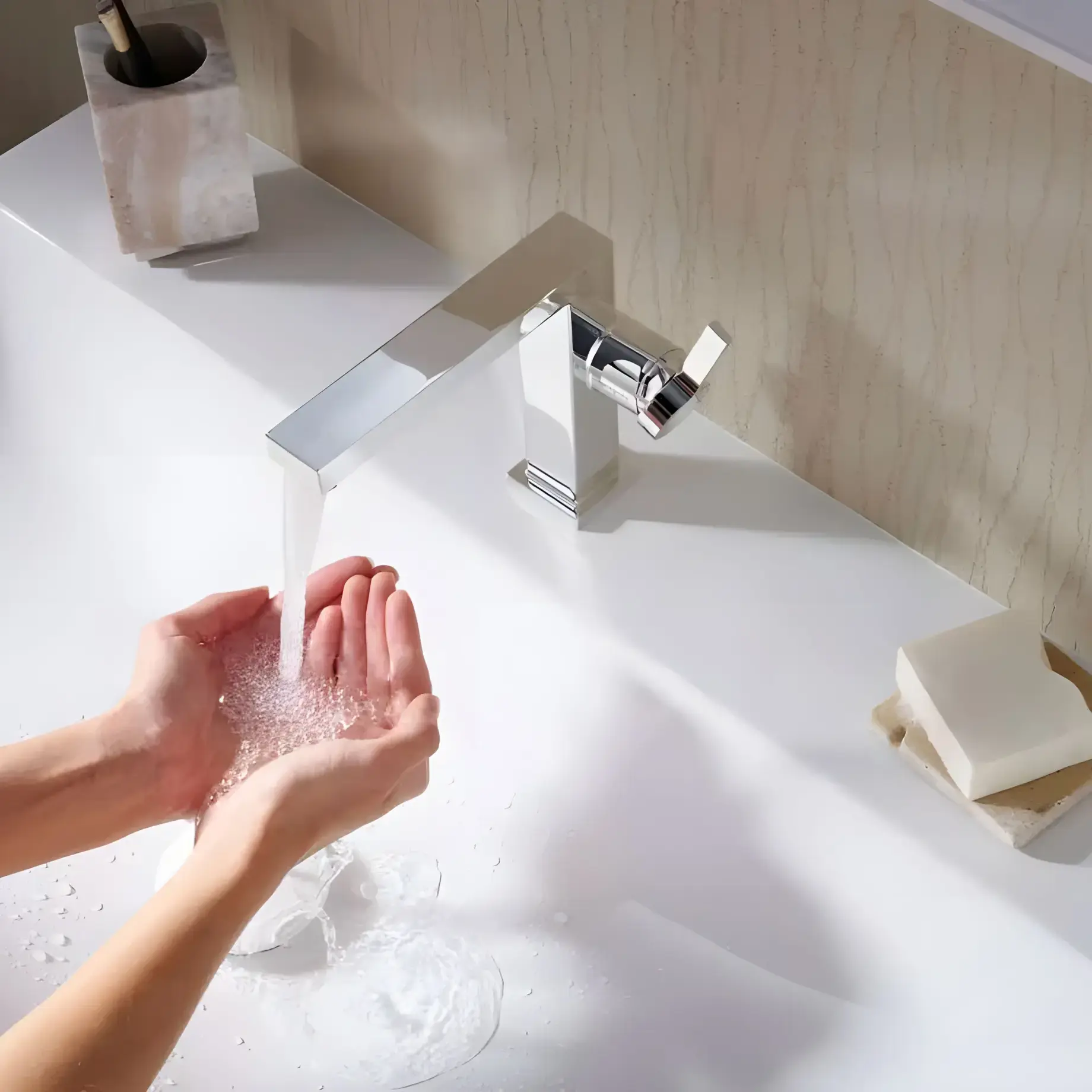 Змішувач для раковини Tecturis E Hansgrohe 73024000 Chrome — вид ззаду