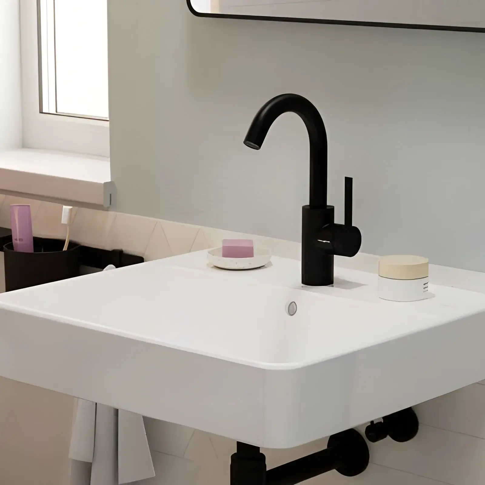 Змішувач для раковини Zesis S Hansgrohe 74740670 Matt Black — вид спереду