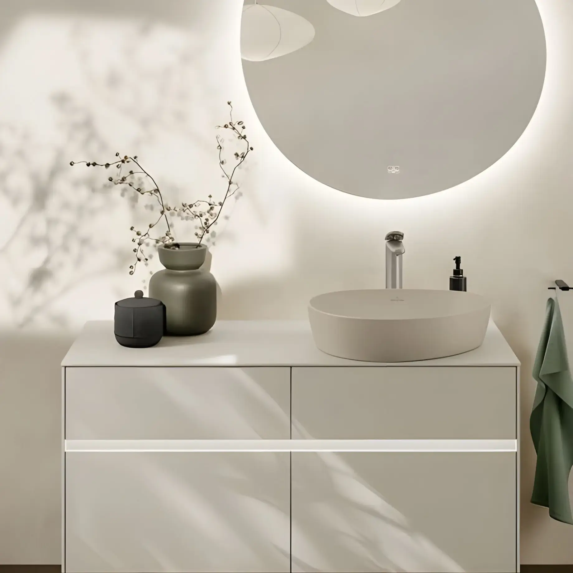 Умивальник Antao Villeroy & Boch 4A7351AM Almond CeramicPlus — вид ззаду