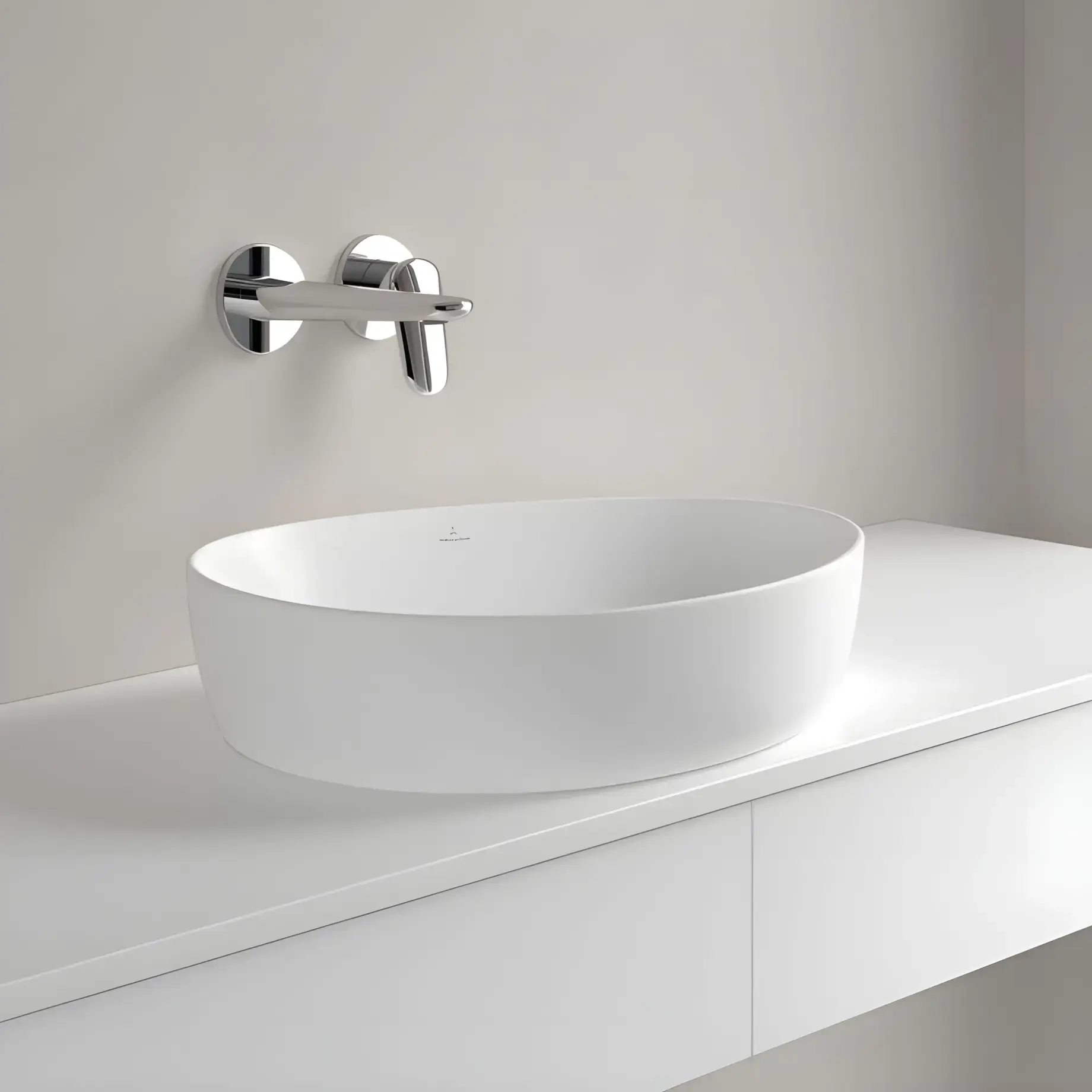 Умывальник Antao Villeroy & Boch 4A7351RW — в интерьере ванной комнаты