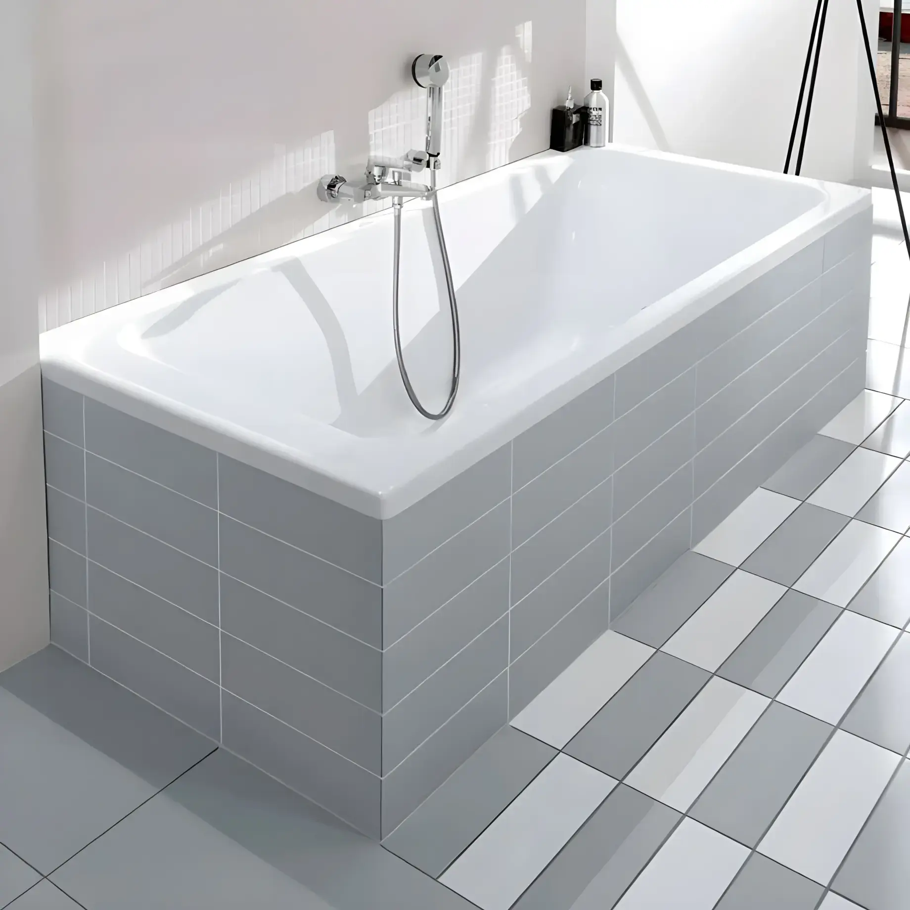 Ванна Architectura Villeroy & Boch UBA167ARA2V-01 160 х 70 см — вид сзади