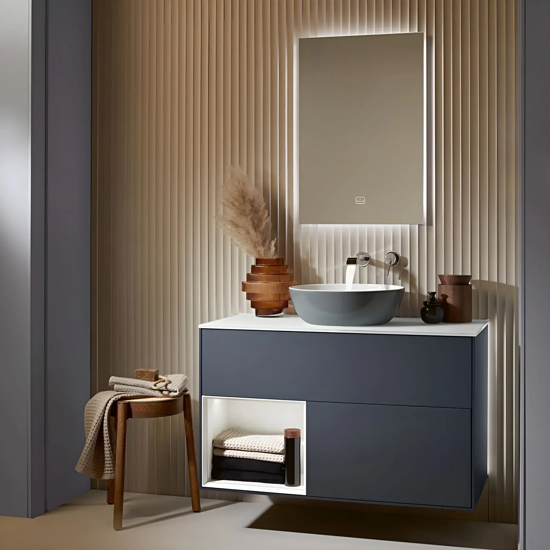 Умивальник Artis Villeroy & Boch 417943BCT7 French Linen — бічний ракурс