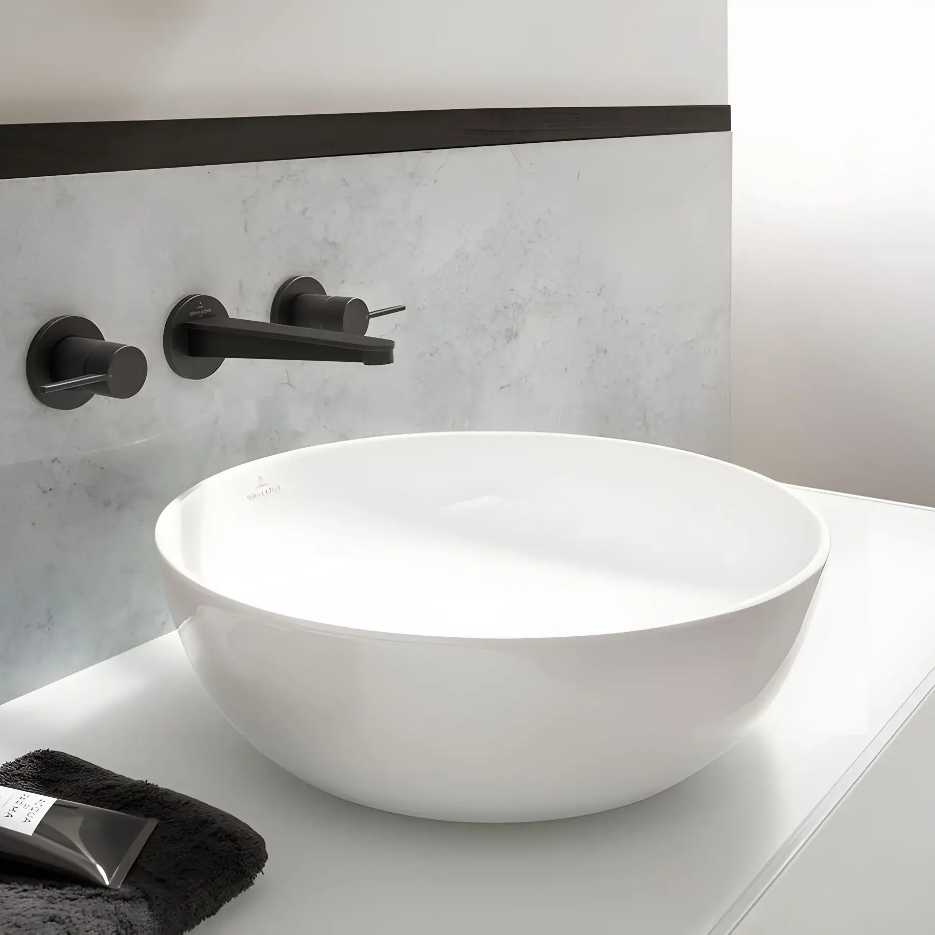 Умивальник Artis Villeroy & Boch 417943R1 Alpine White CeramicPlus — вид спереду