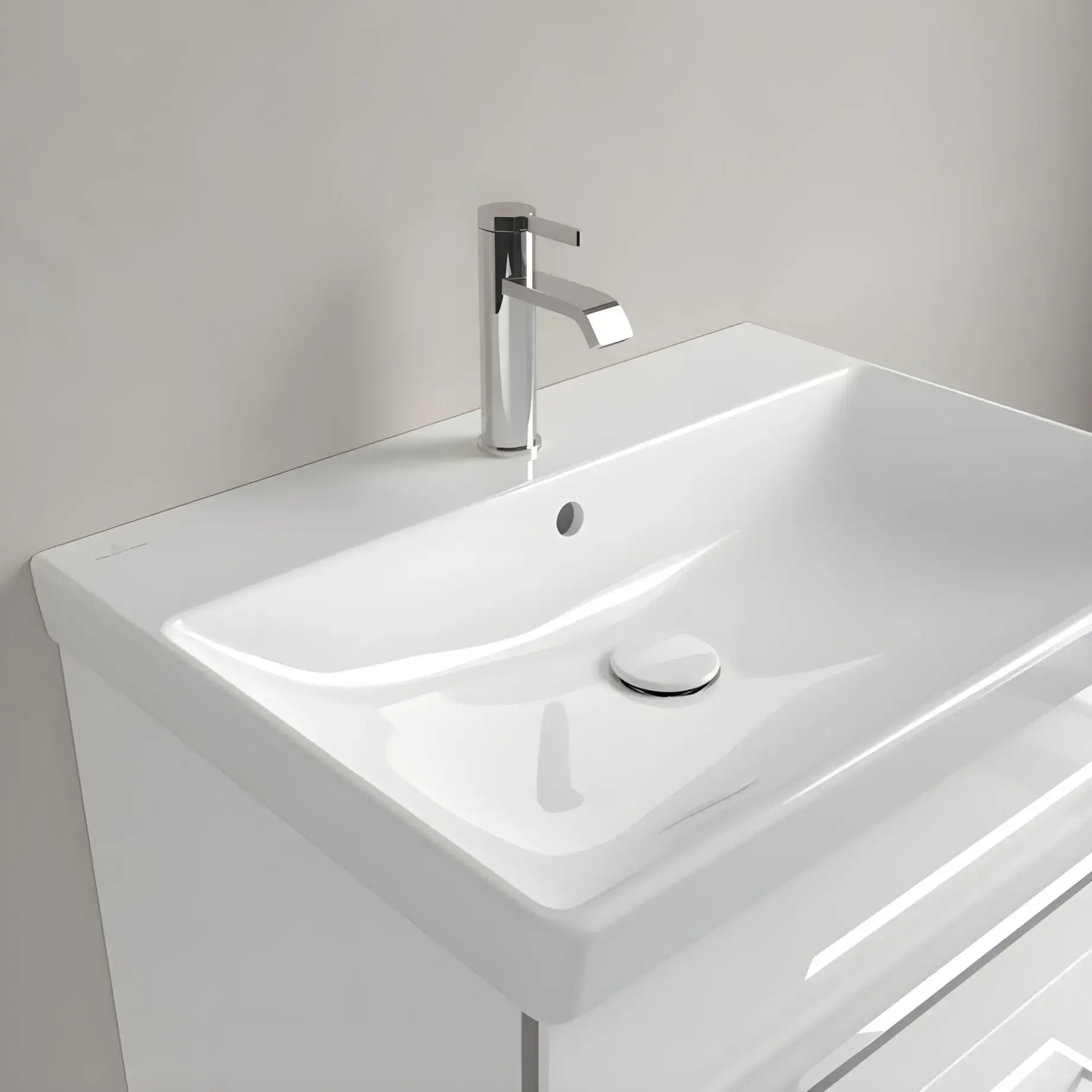 Умивальник Avento Villeroy & Boch 415865R1 Alpine White CeramicPlus — ракурс 3/4