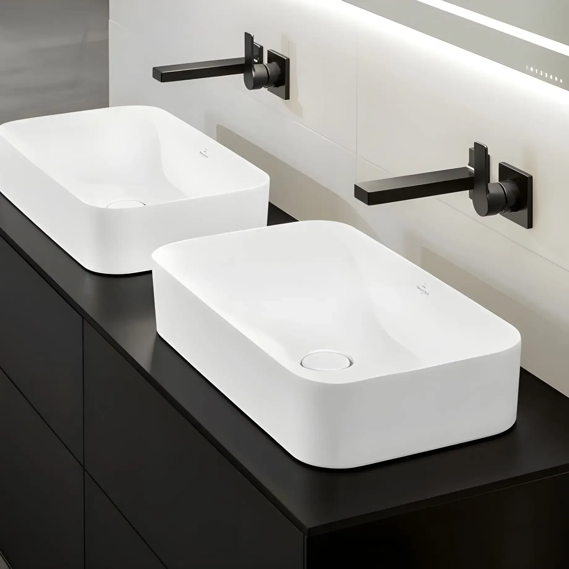 Умивальник Finion Villeroy & Boch 414361R1 — вид спереду
