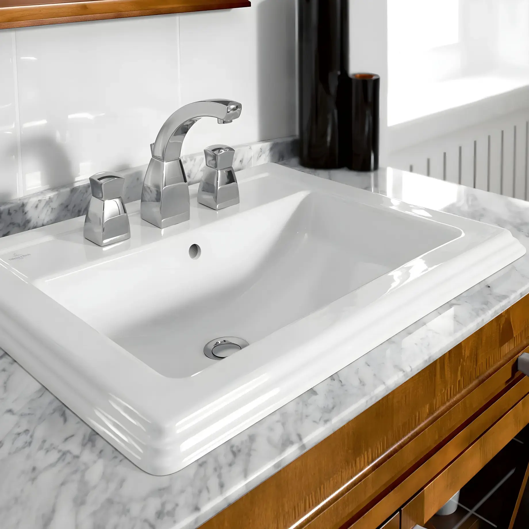 Умивальник Hommage Villeroy & Boch 7102A1R1 — вид ззаду