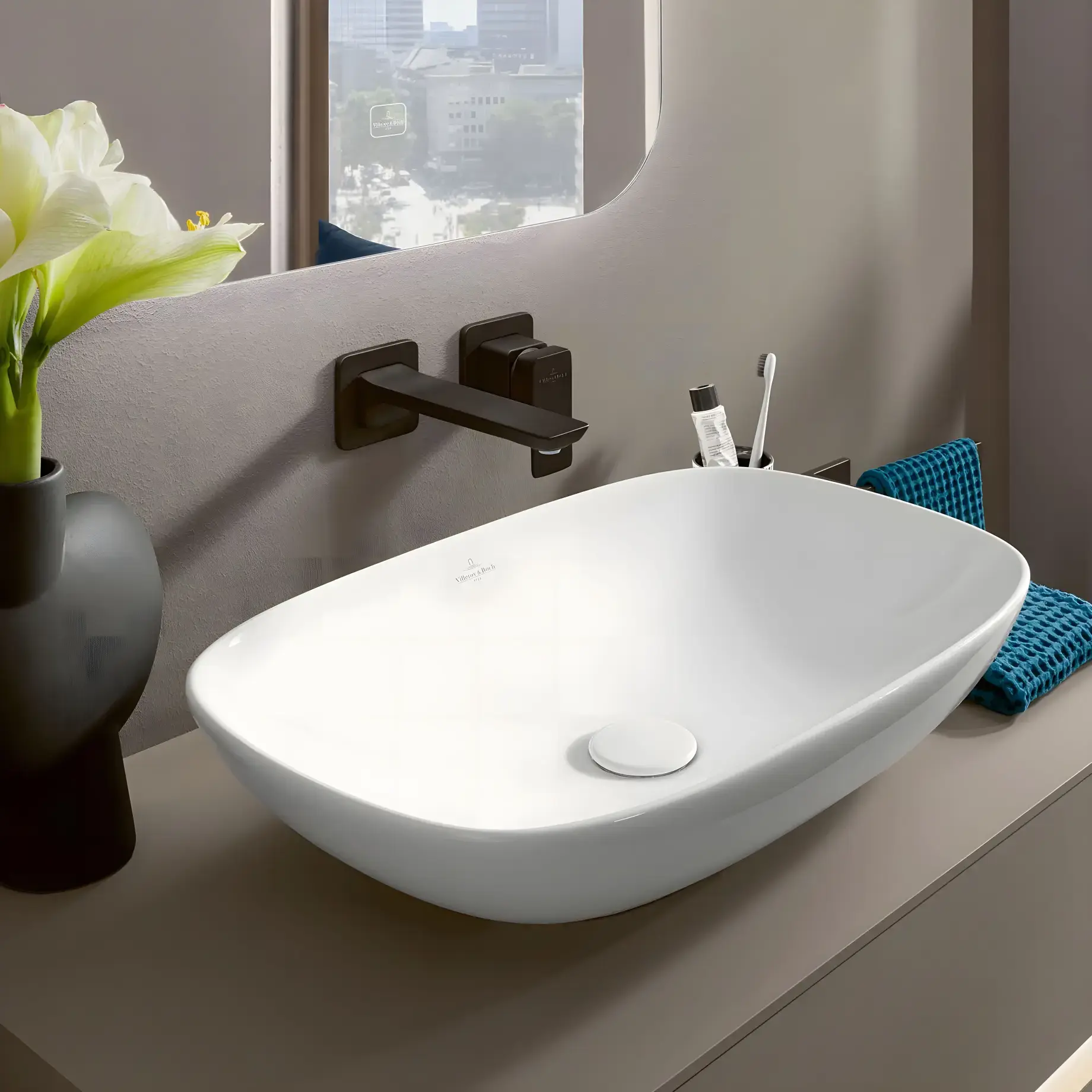 Умивальник Loop & Friends Villeroy & Boch 4A4900RW Stone White CeramicPlus — вид спереду