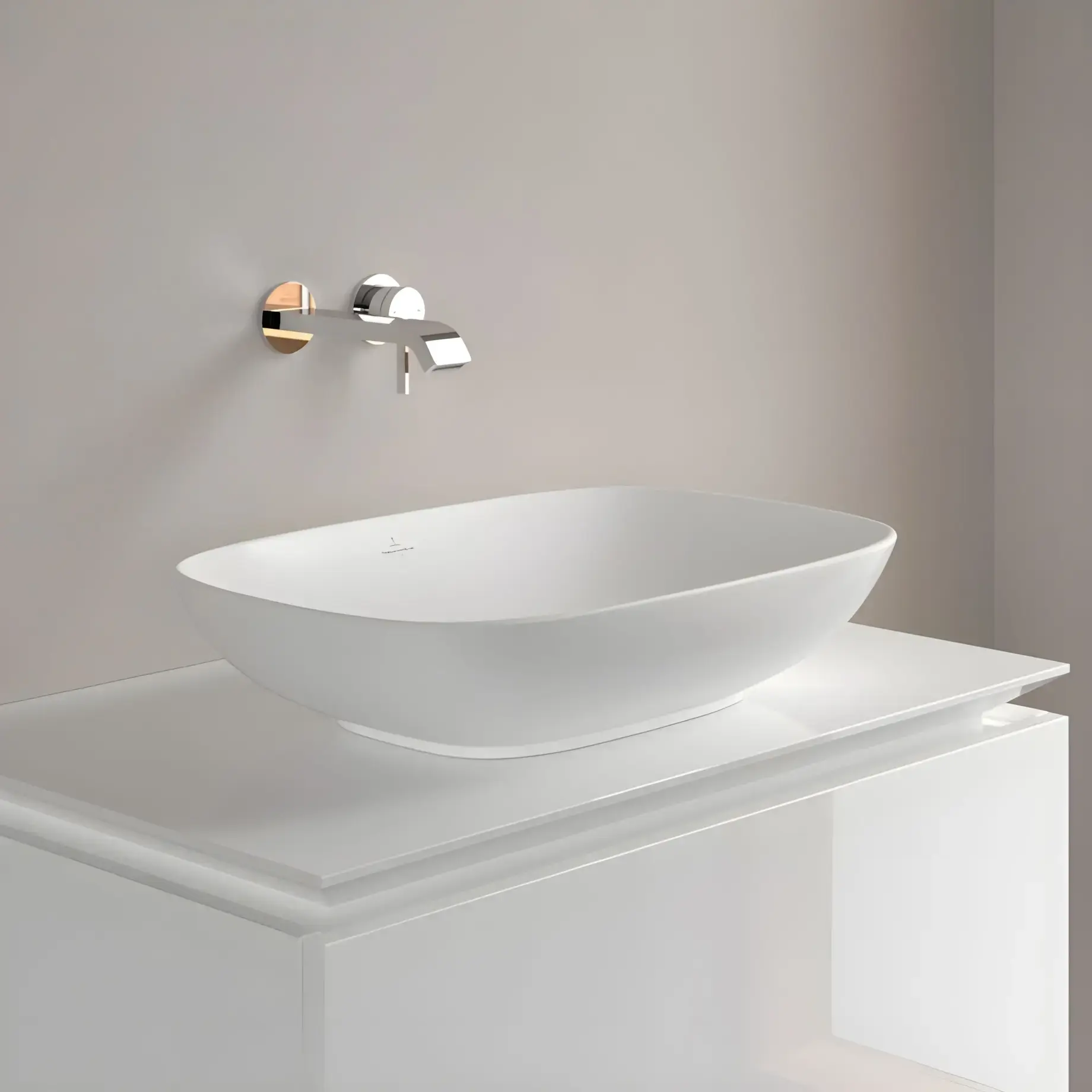 Умивальник Loop & Friends Villeroy & Boch 4A4900RW Stone White CeramicPlus — вид ззаду