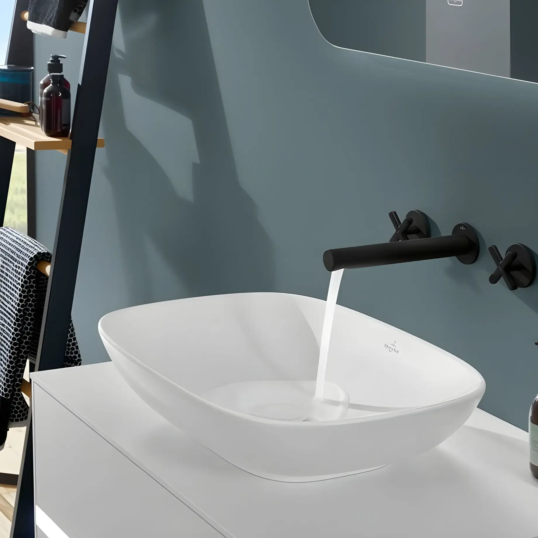 Умивальник Loop & Friends Villeroy & Boch 4A5000R1 Alpine White CeramicPlus — вид спереду